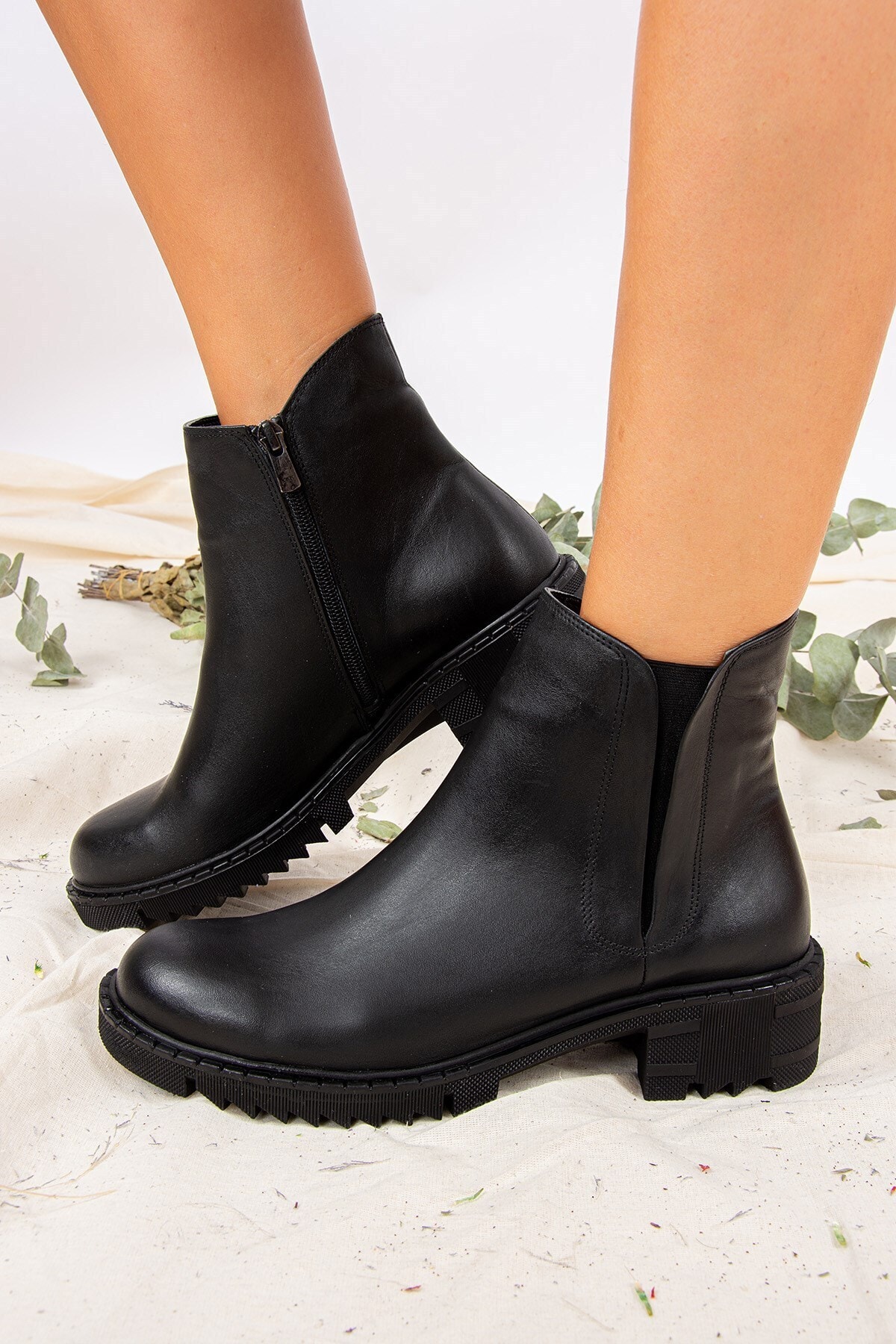 Fox Shoes Black Genuine Leather Women's Boots
