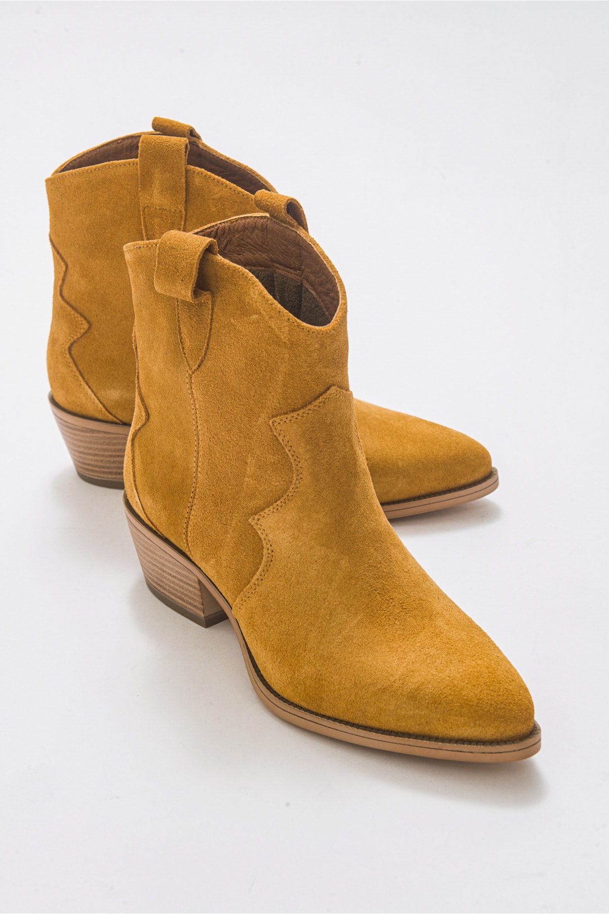Levně LuviShoes 20. Camel Suede Women's Boots