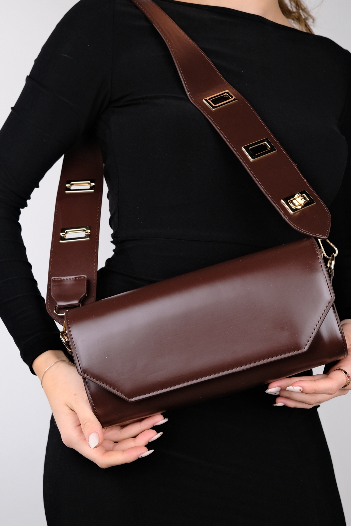 Levně LuviShoes MIGUEL Women's Brown Clutch Bag