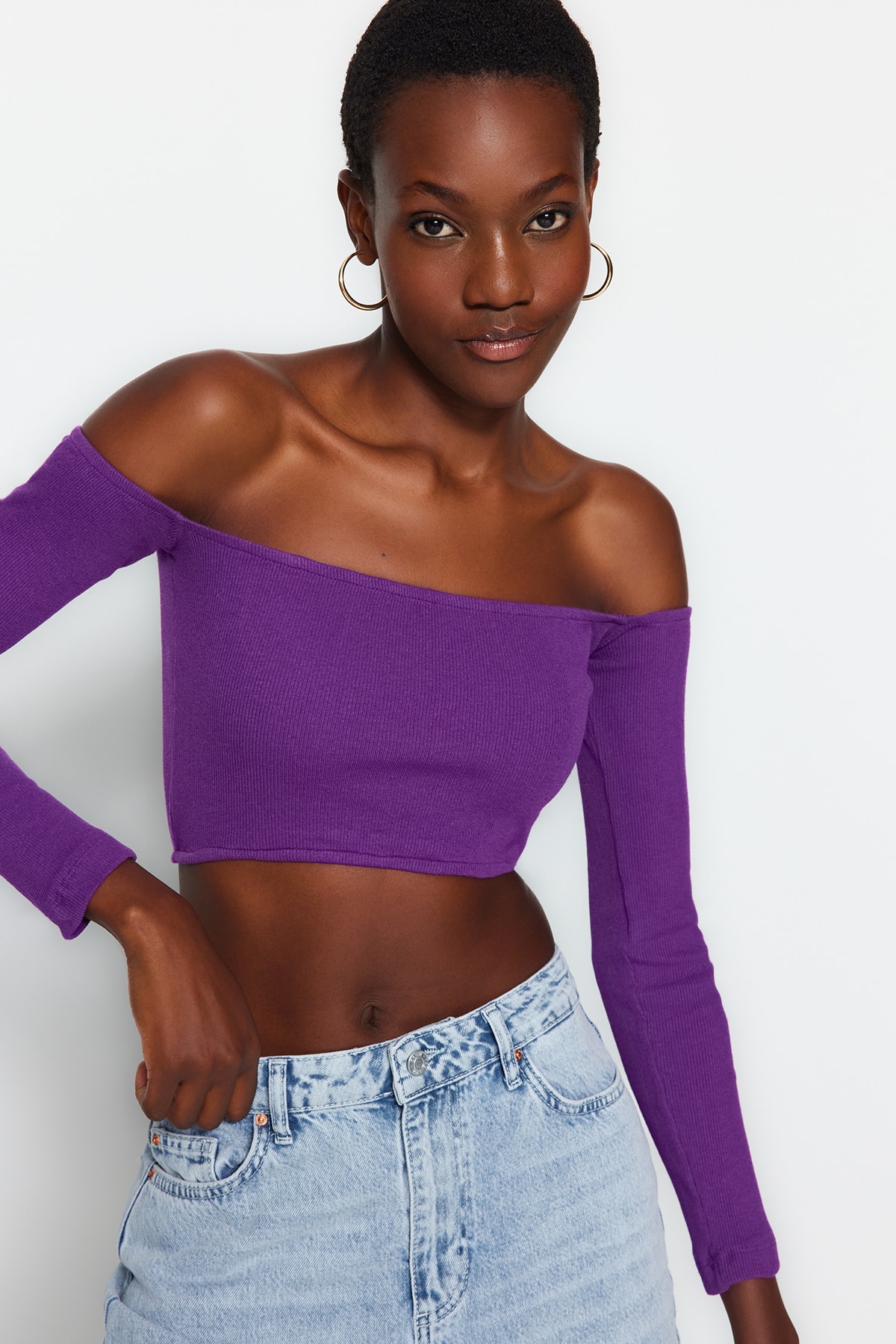 Levně Trendyol Purple Fitted Super Crop Carmen Collar Ribbed Stretch Knitted Blouse