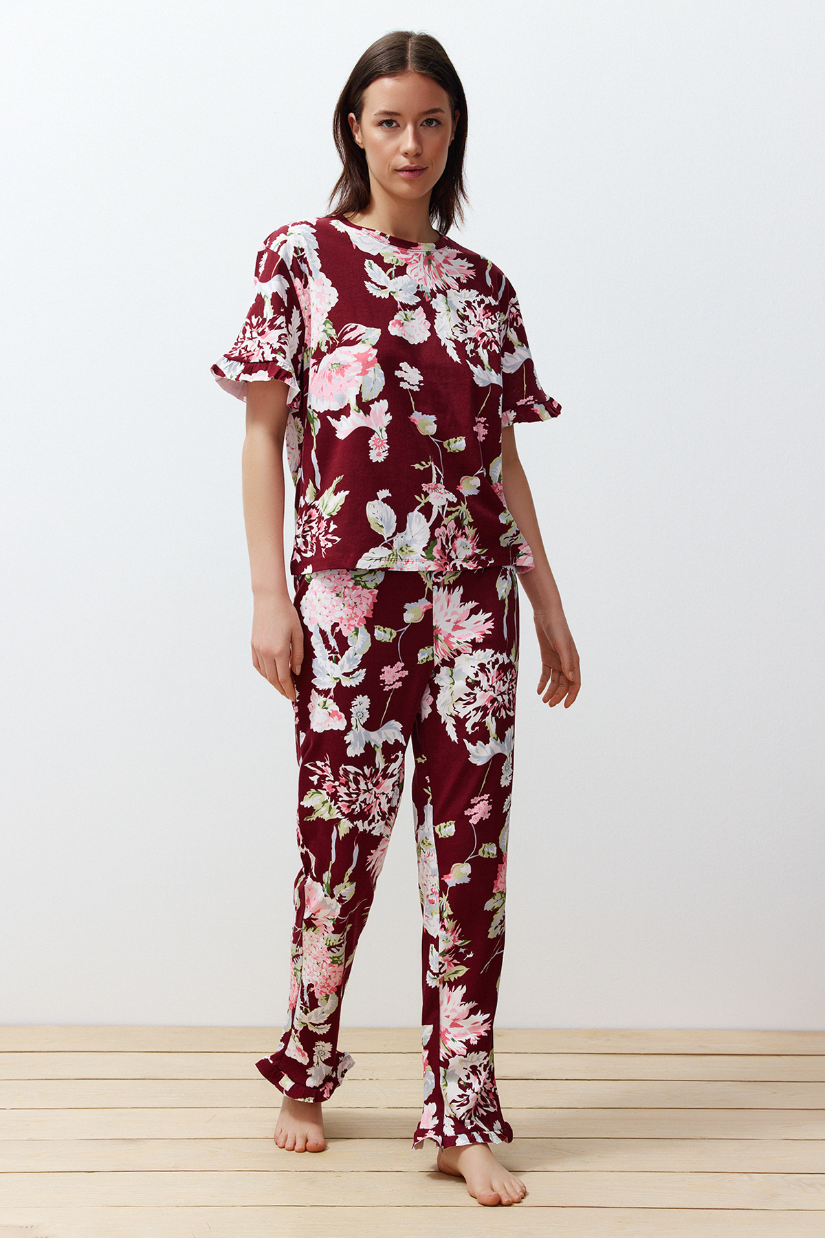 Levně Trendyol Burgundy-Multi Color 100% Cotton Floral Ruffle Detail Knitted Pajamas Set