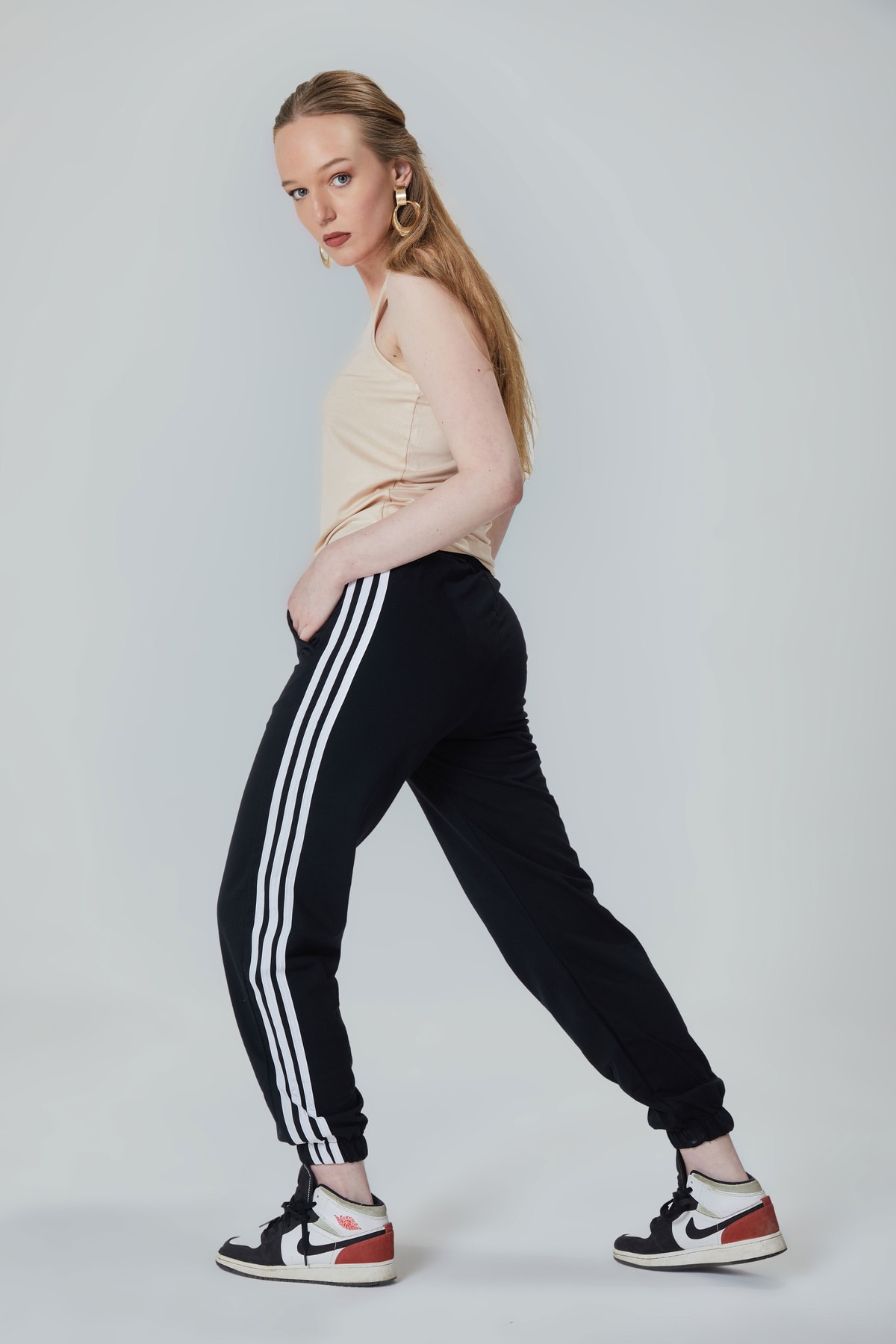 HAKKE Women's Black Striped Comfortable Basic Sweatpants