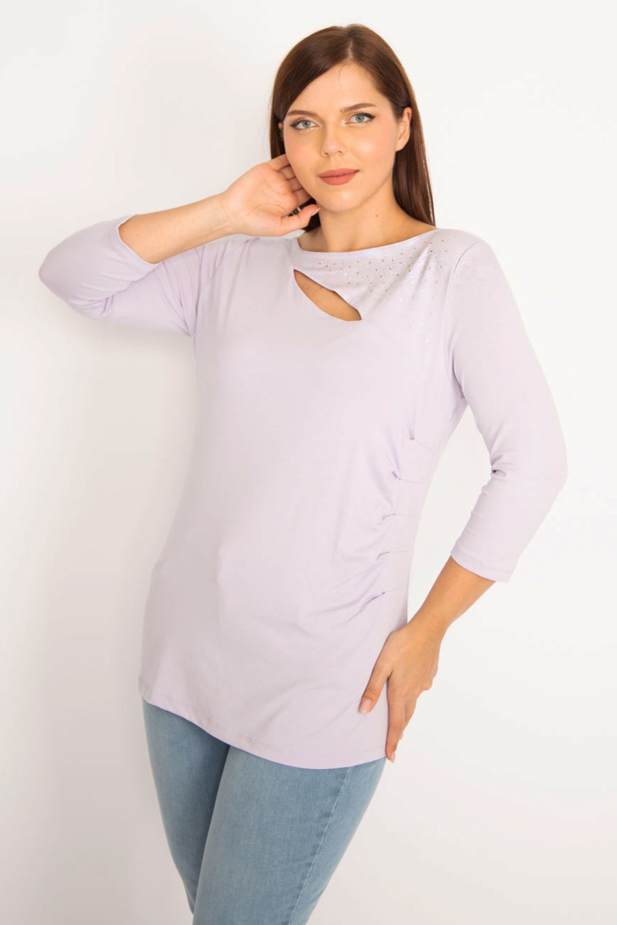 Levně Şans Women's Plus Size Lilac Collar Blouse With Stones And Side Shims Detail