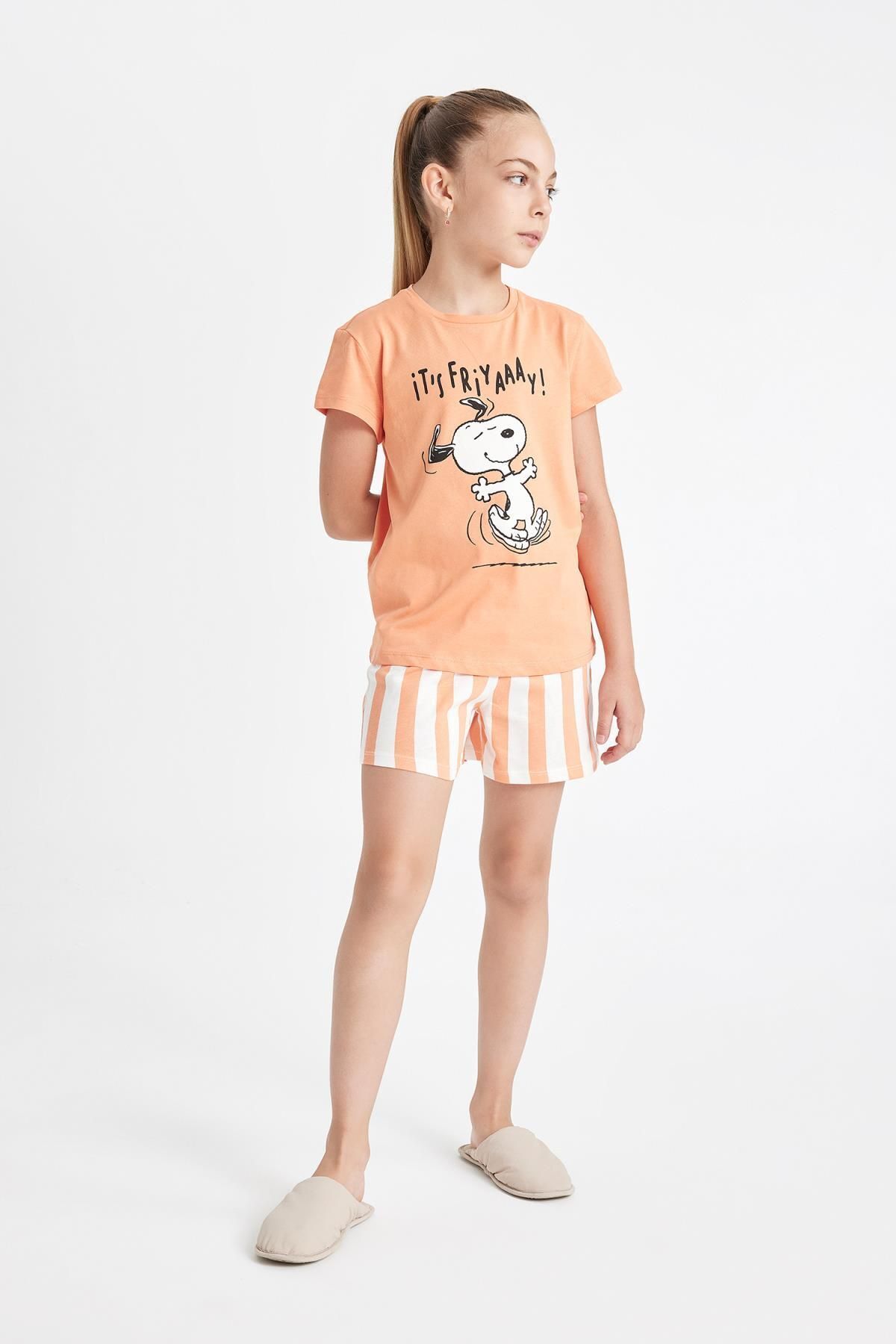 DEFACTO Girl's Snoopy Short Sleeve Pajama Set with Shorts