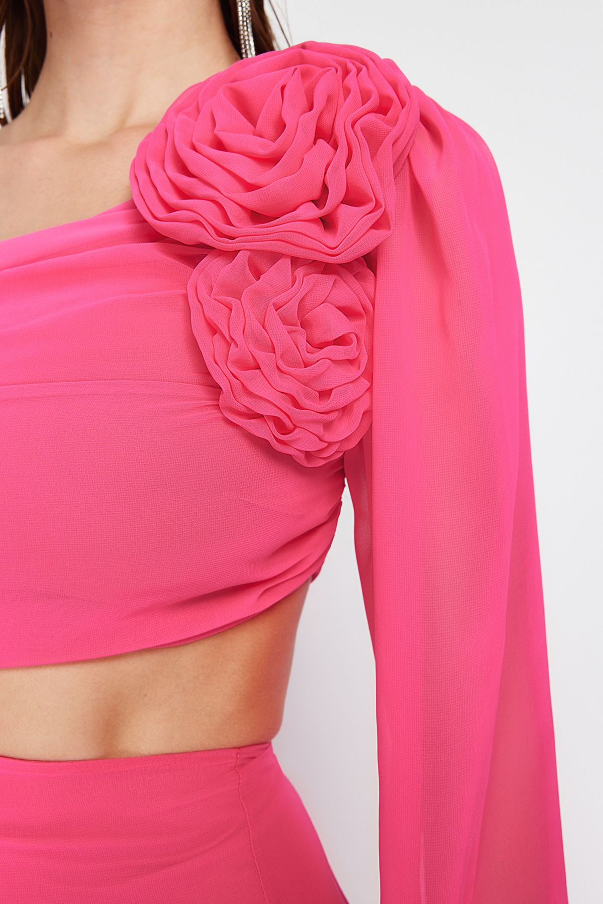 Trendyol Fuchsia A-Line Lined Window/Cut Out Detailed Chiffon Gradient Chic Evening Dress