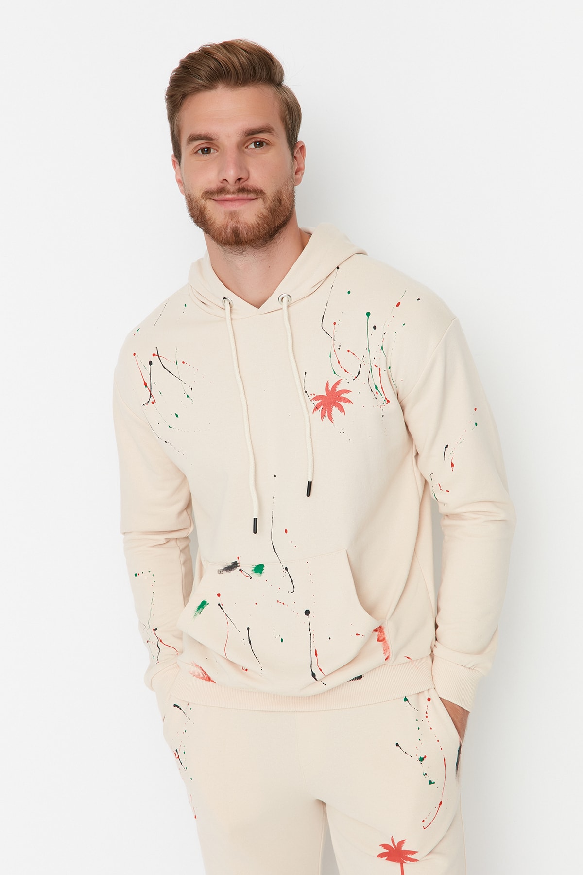 Trendyol Sweatshirt - Beige - Relaxed fit