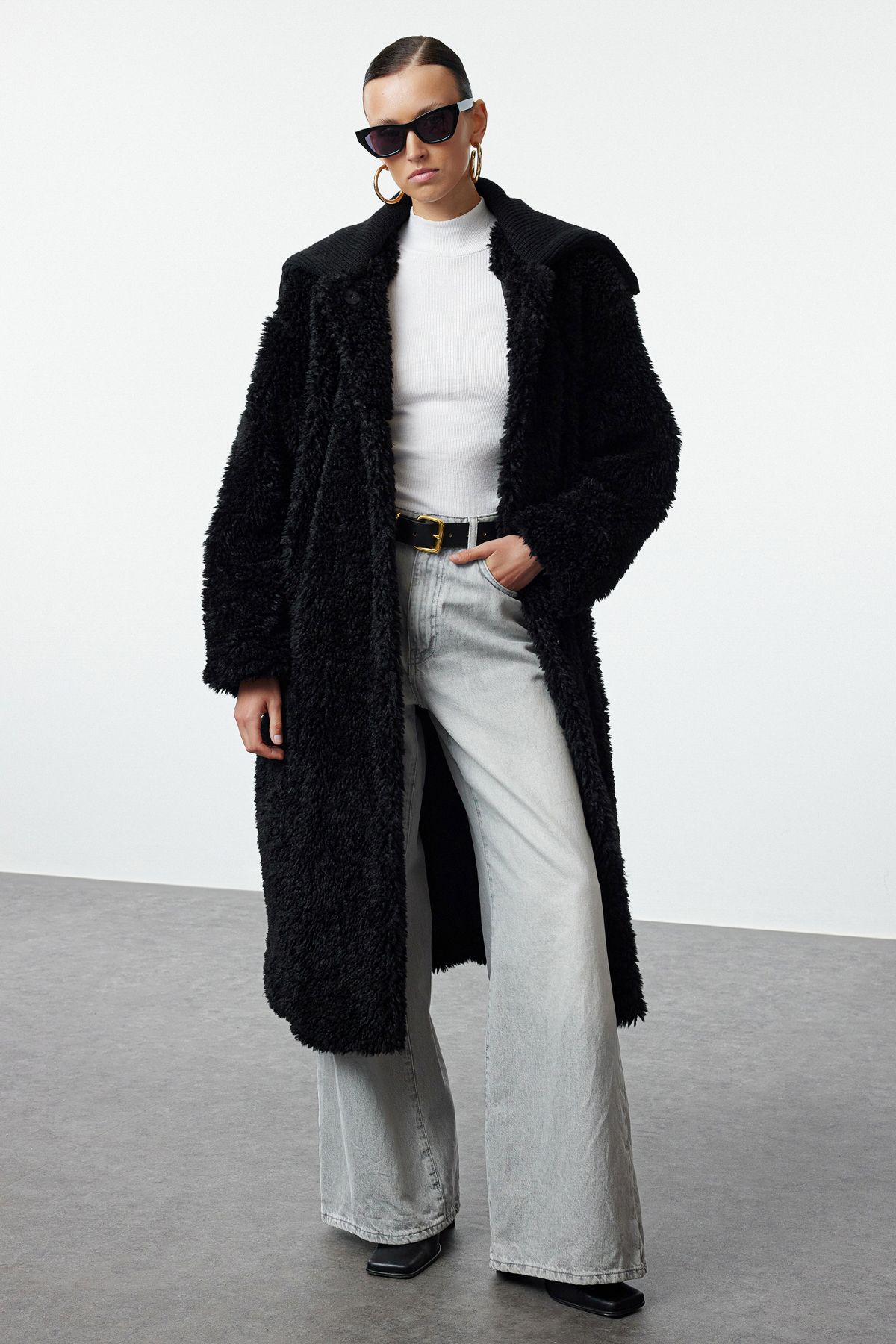 Trendyol Black Oversize Plush Coat