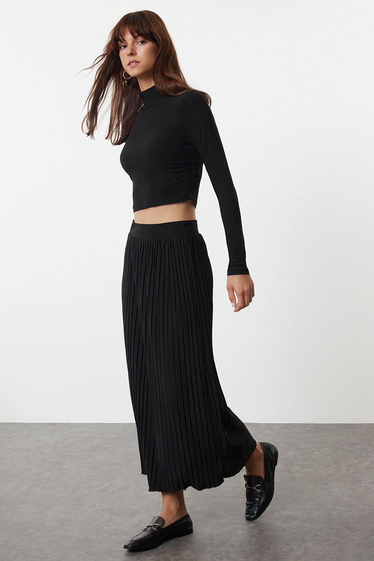 Trendyol Black Fitted Pleated Stretchy Knitted Blouse and Skirt Bottom-Top Set