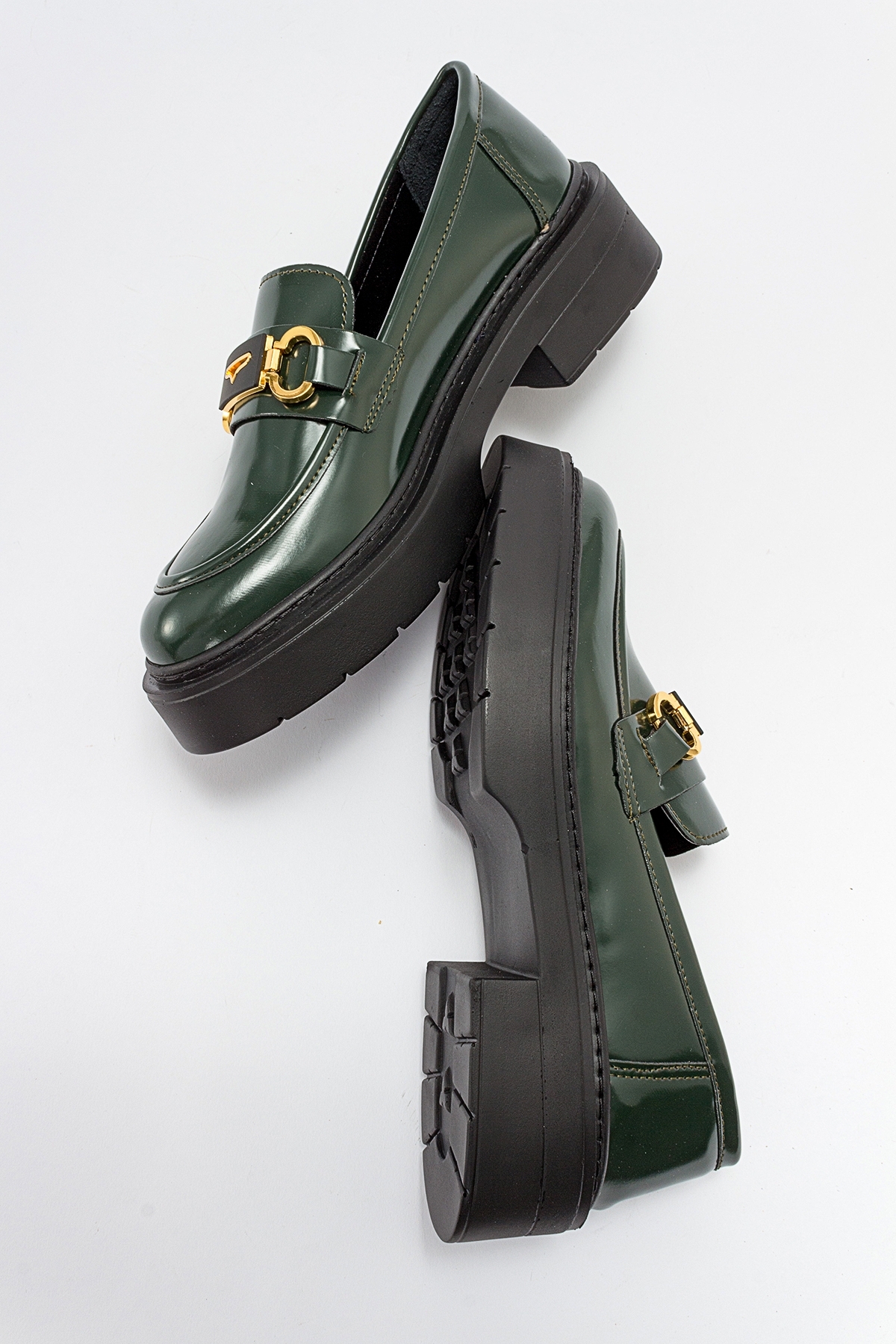 LuviShoes UNTE Green Turning Women&#039;s Loafer