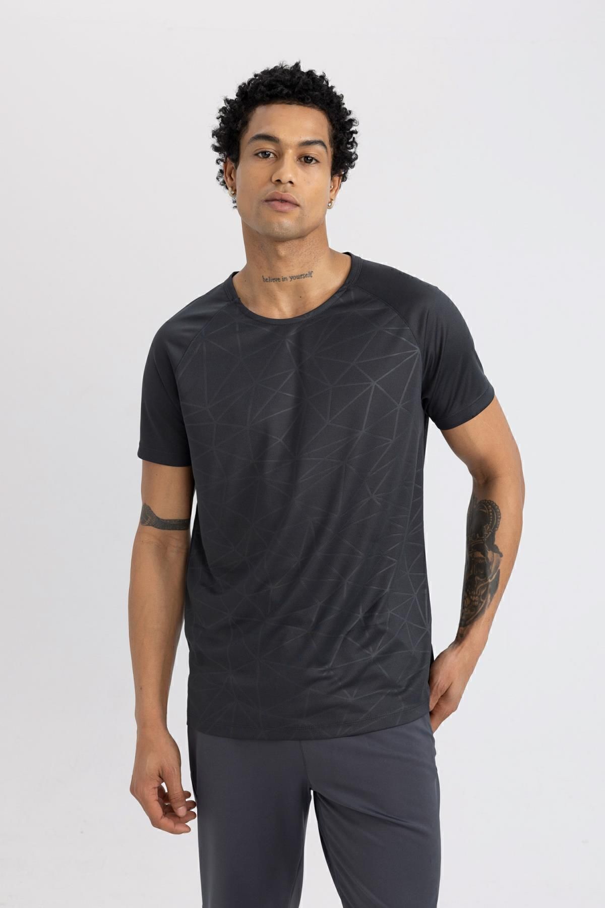 DEFACTO Fit Standard Fit Crew Neck Patterned Short Sleeve T-Shirt