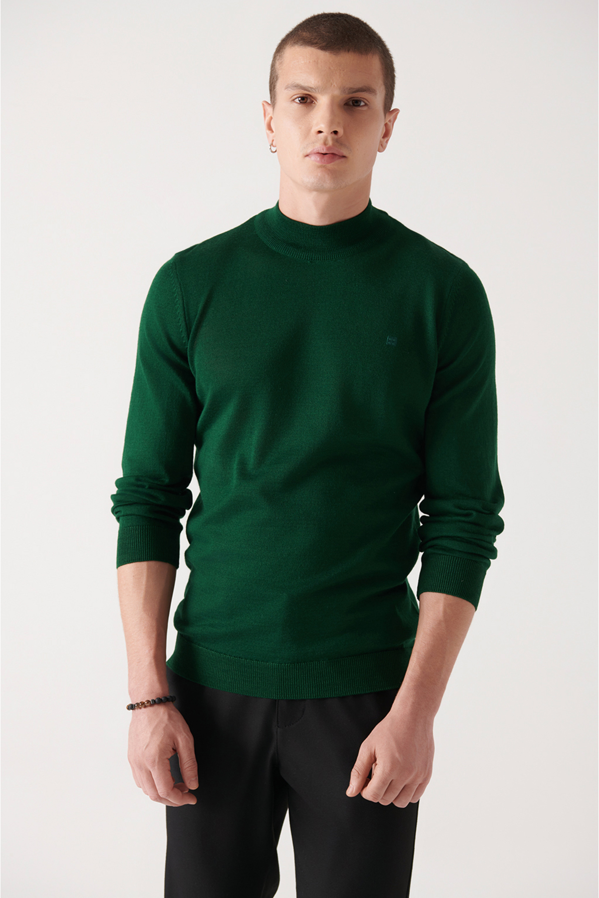 Levně Avva Men's Green Half Turtleneck Wool Blended Regular Fit Knitwear Sweater