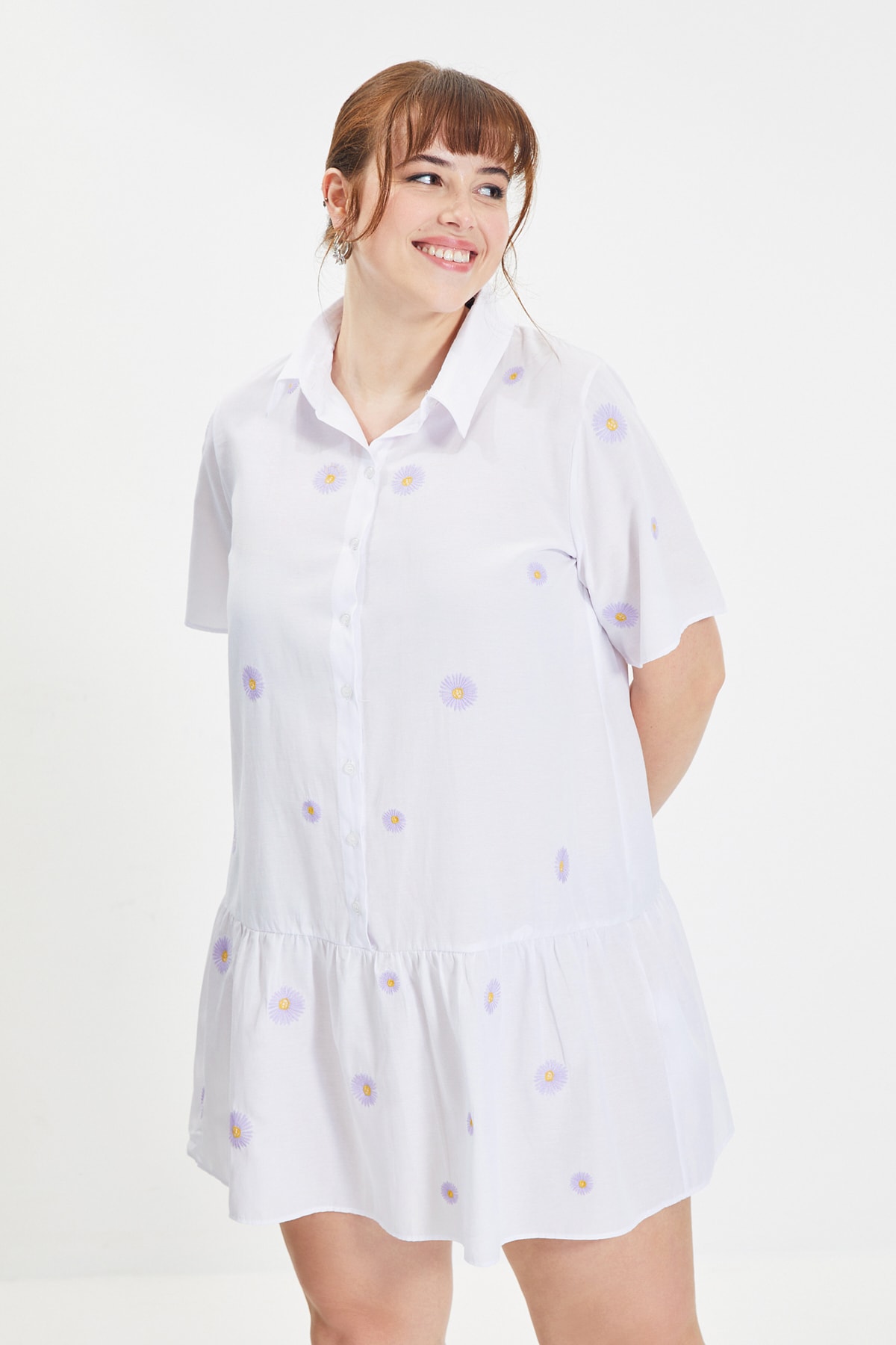 Trendyol White Shirt Guler brodate Rochie