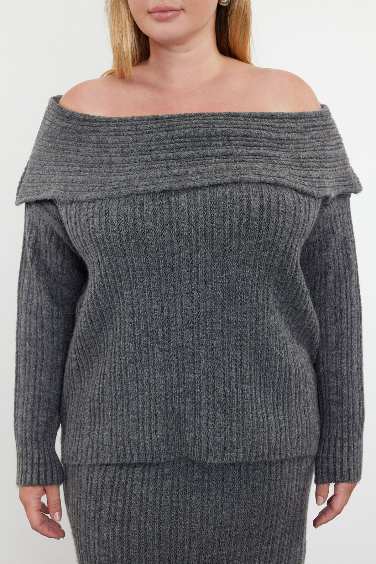 Trendyol Curve Anthracite Carmen Collar Corded Knitwear Top-Top Set