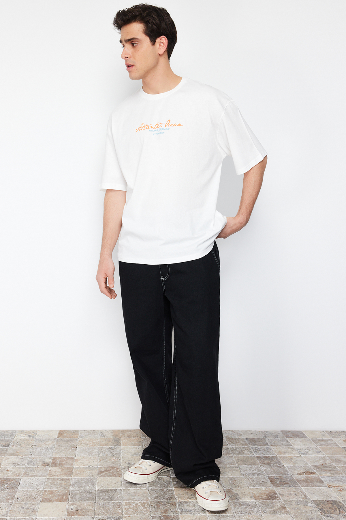 Trendyol Ecru Men's Oversize/Wide Cut Text-Scenery Printed Short Sleeve 100% Cotton T-Shirt