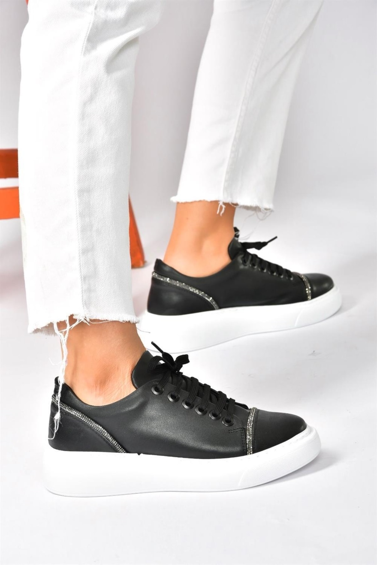Levně Fox Shoes Black Stone Detailed Casual Sports Shoes Sneakers