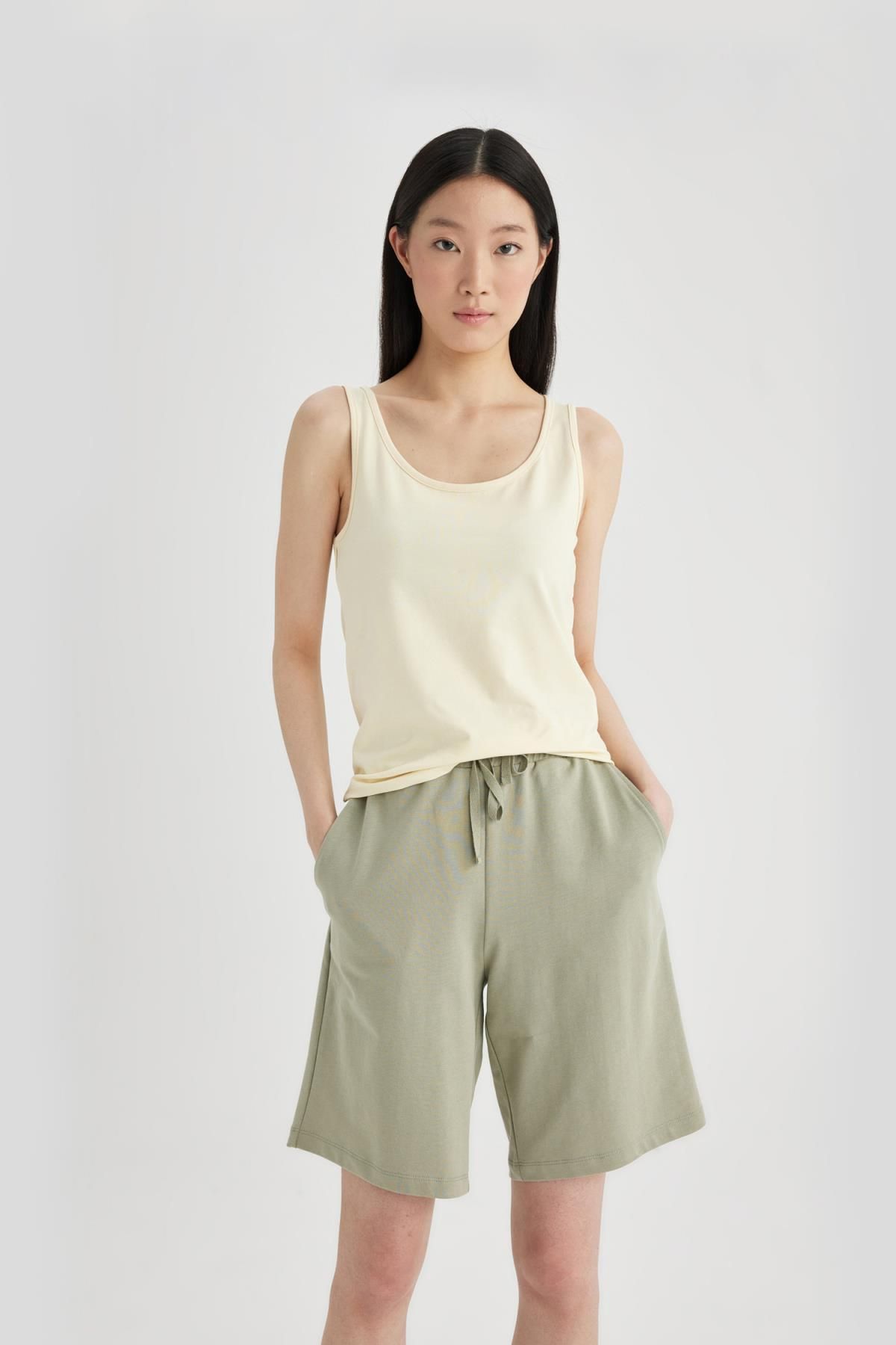 DEFACTO Regular Fit Normal Waist Straight Leg Bermuda Shorts