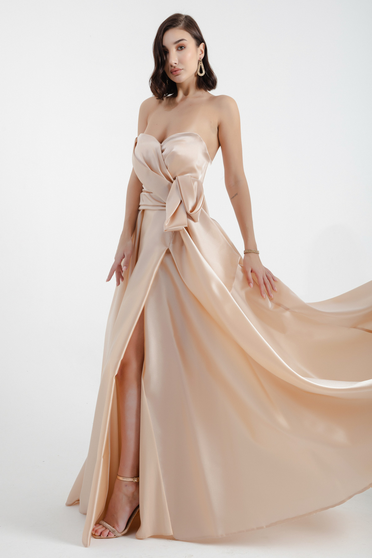 Levně Lafaba Women's Beige Strapless Slit Long Evening Dress