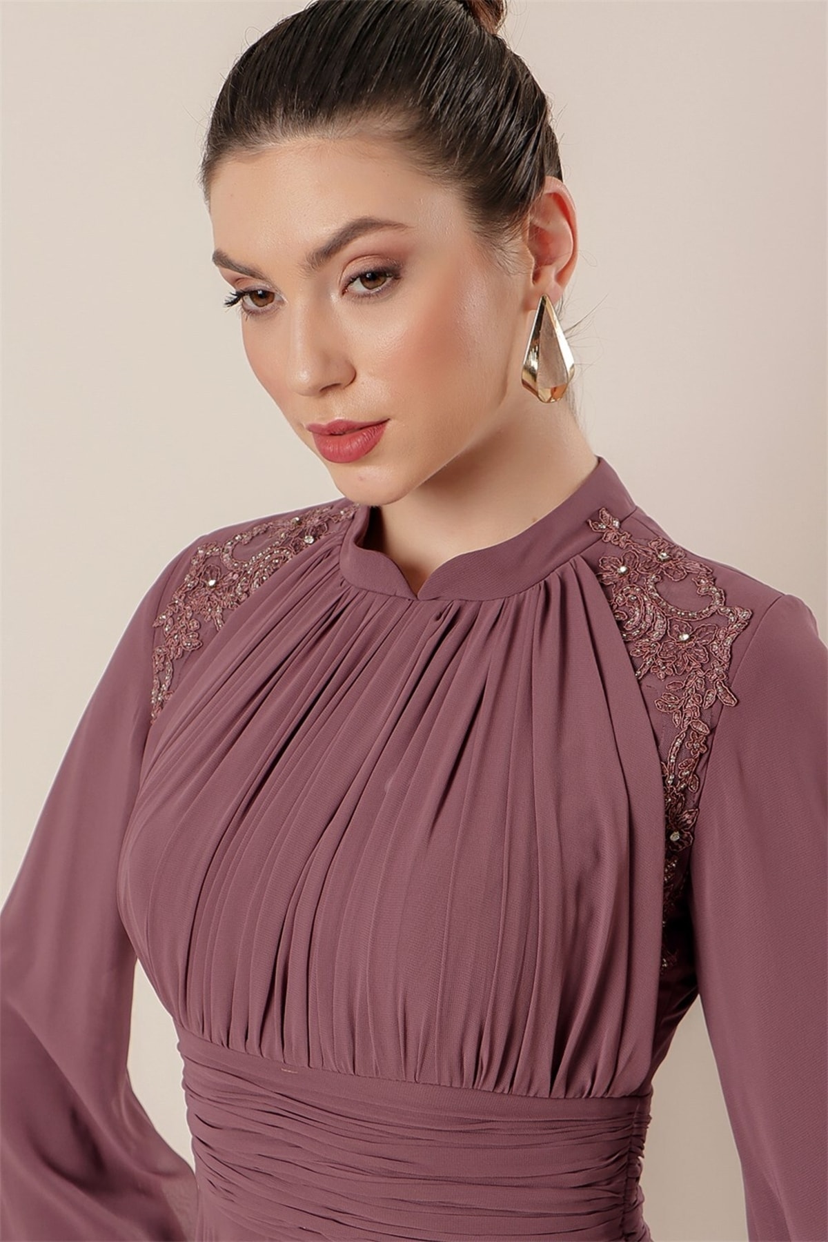 De Saygı piatră brodată rochie plisată lungă de sifon gamă largă de mărimi în mentă.