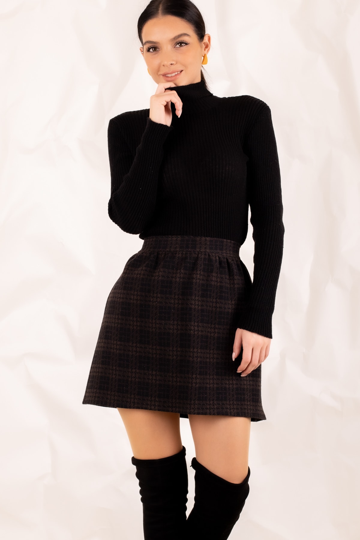 Levně armonika Women's Brown Checkered Short Skirt With Elastic Waist