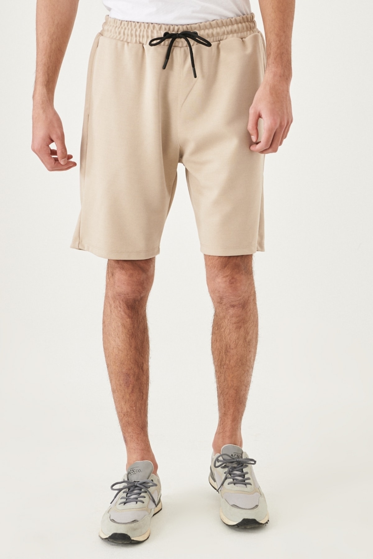 Levně AC&Co / Altınyıldız Classics Men's Beige Standard Fit Daily Comfortable Sports Knitted Shorts