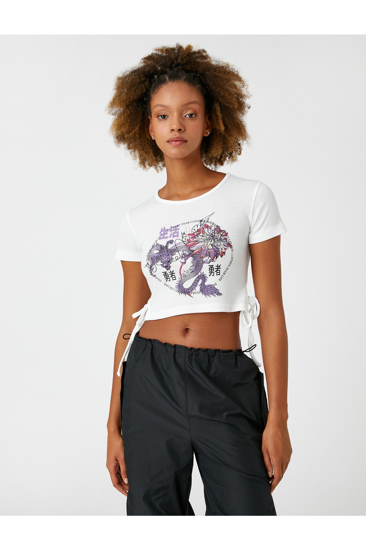 Levně Koton Crop T-Shirt with Oriental Print Short Sleeves Lacing Detail
