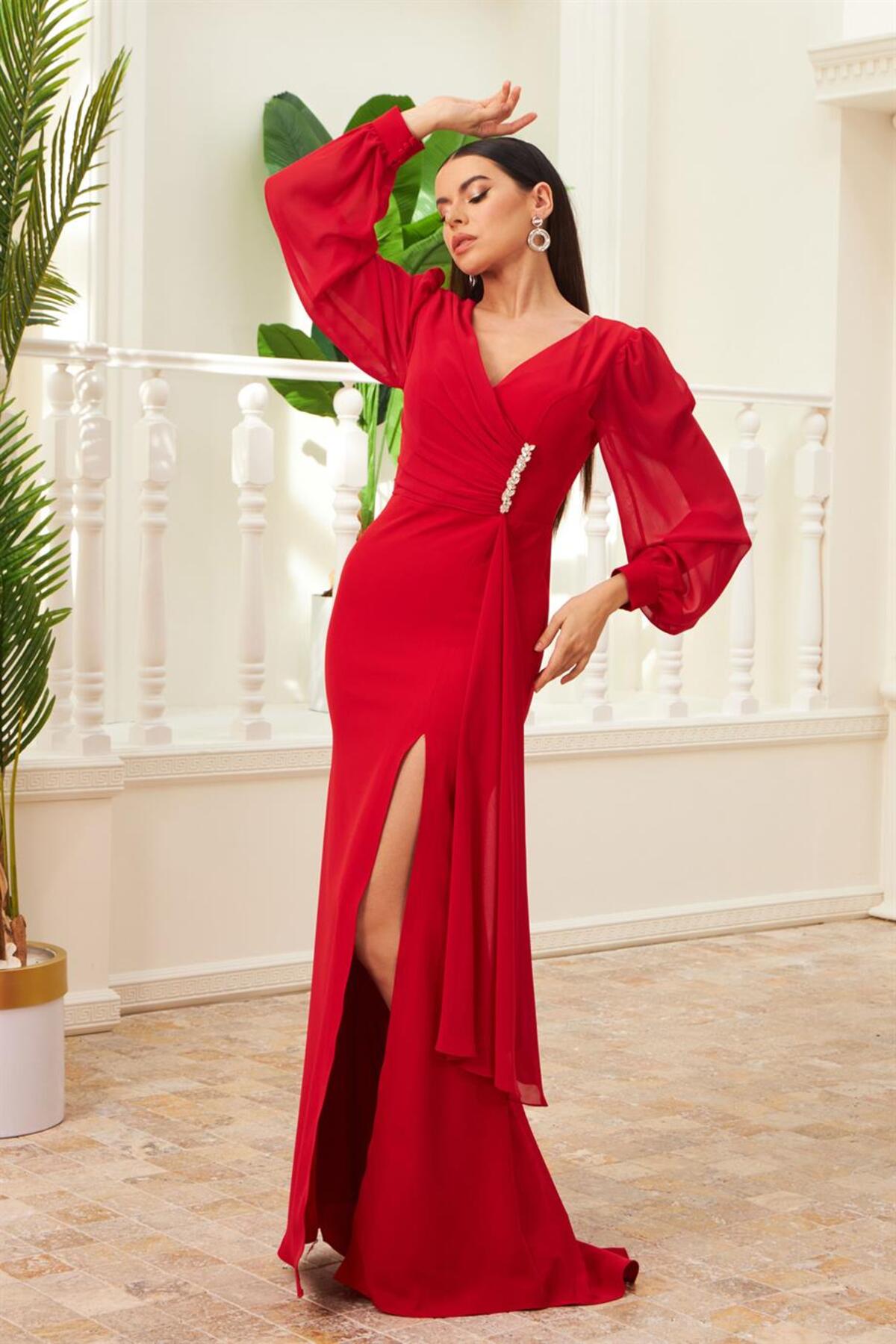 Levně Carmen Red Chiffon Long Evening Dress with Buckle Detail