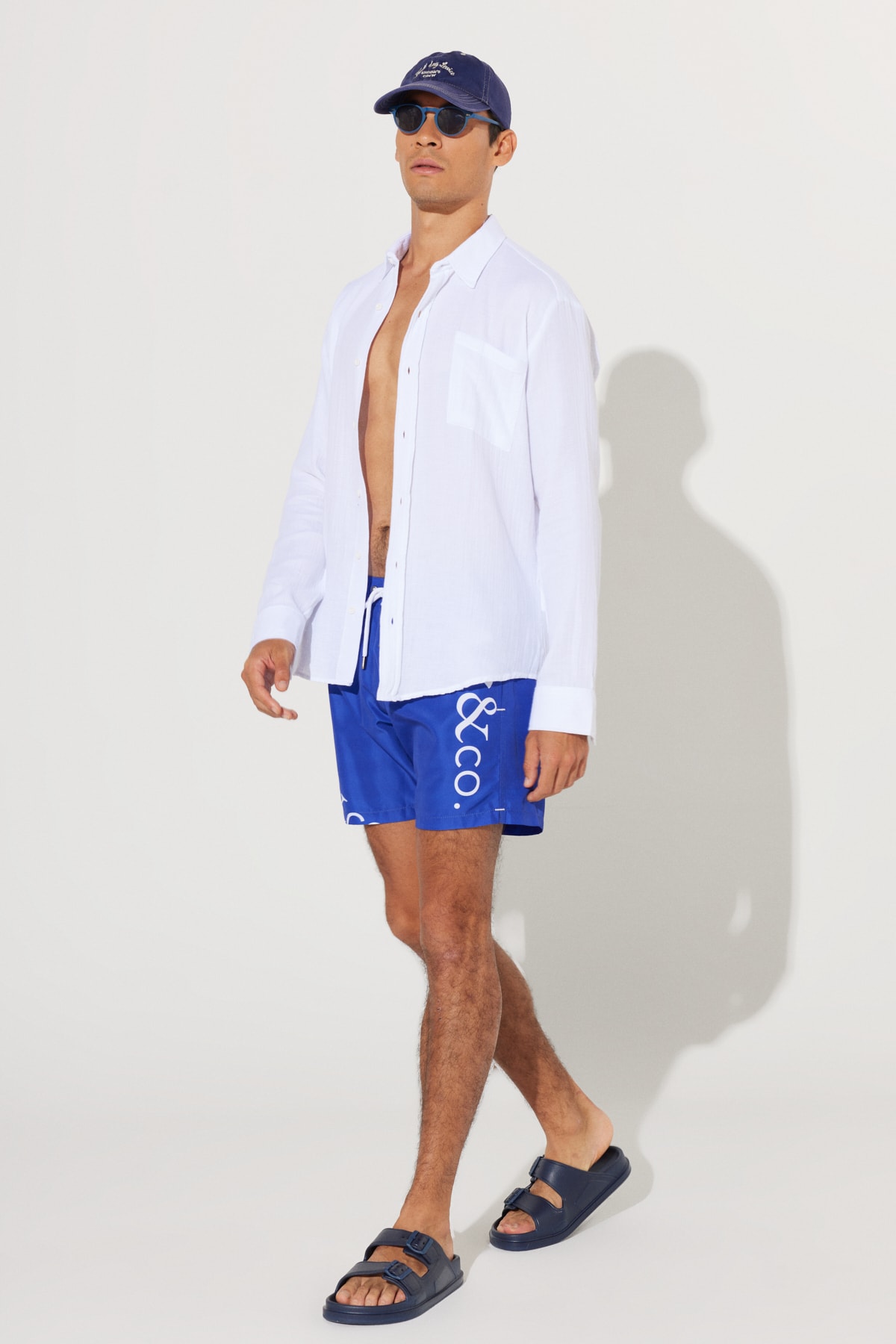Levně AC&Co / Altınyıldız Classics Men's Navy Blue Standard Fit, Normal Cut, Pocket Pocket Quick Dry Patterned Marine Shorts.