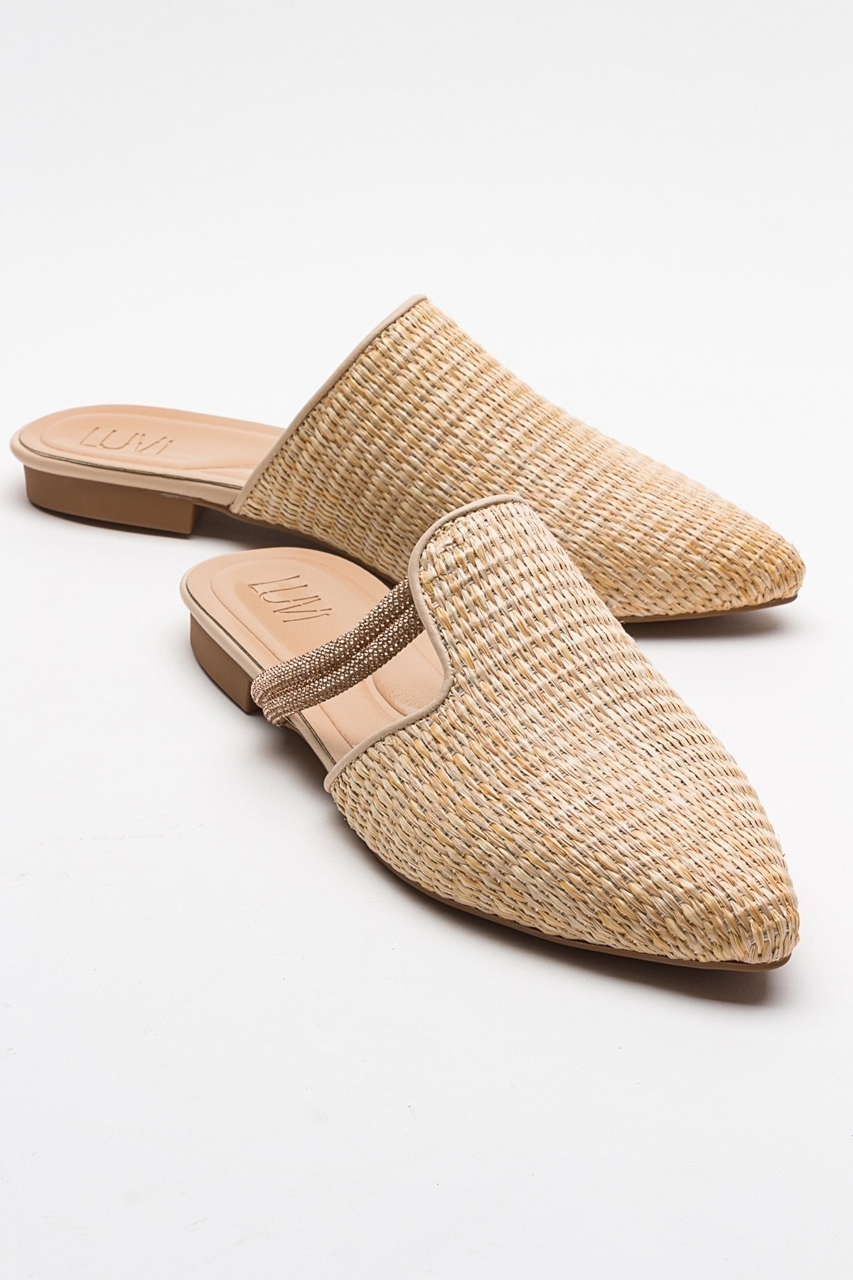 Levně LuviShoes PESA Cream Women's Slippers with Straw Stones.