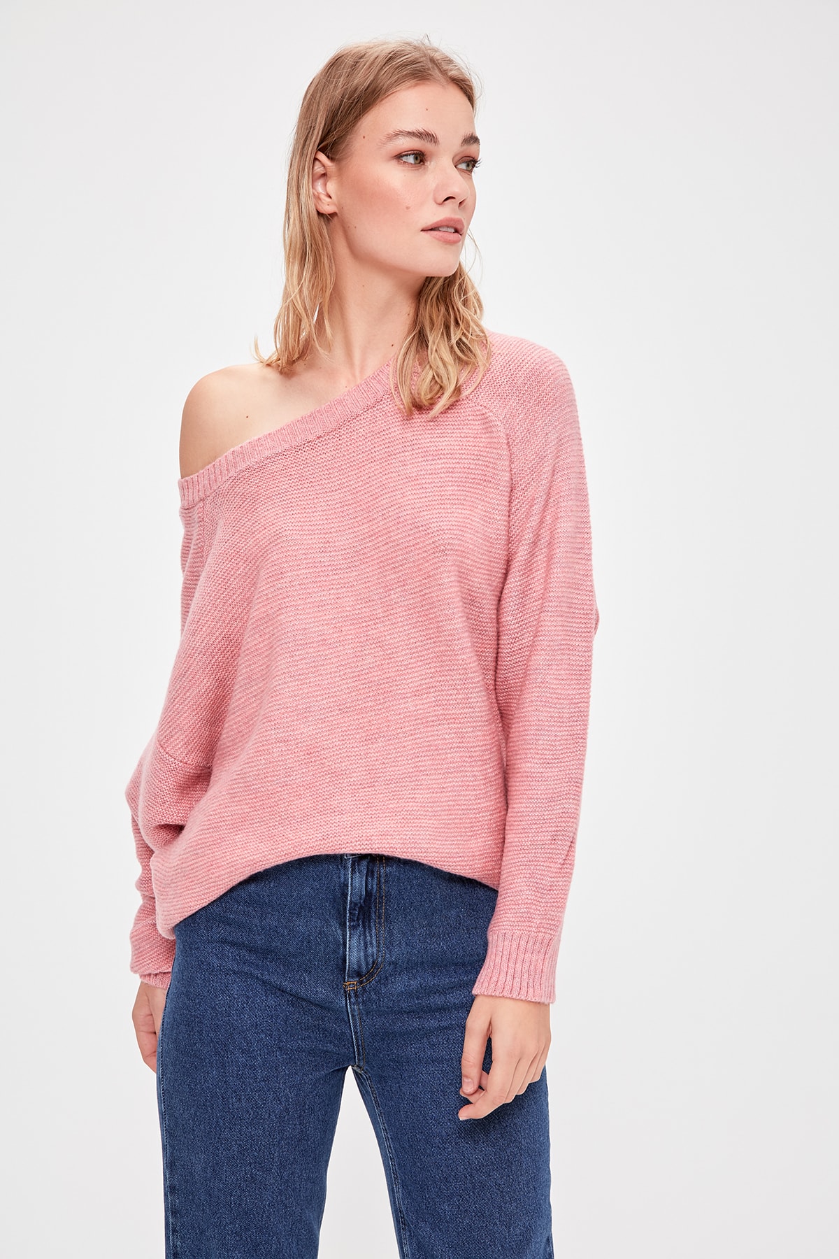 Trendyol Pink Asymmetric Knitwear Sweater