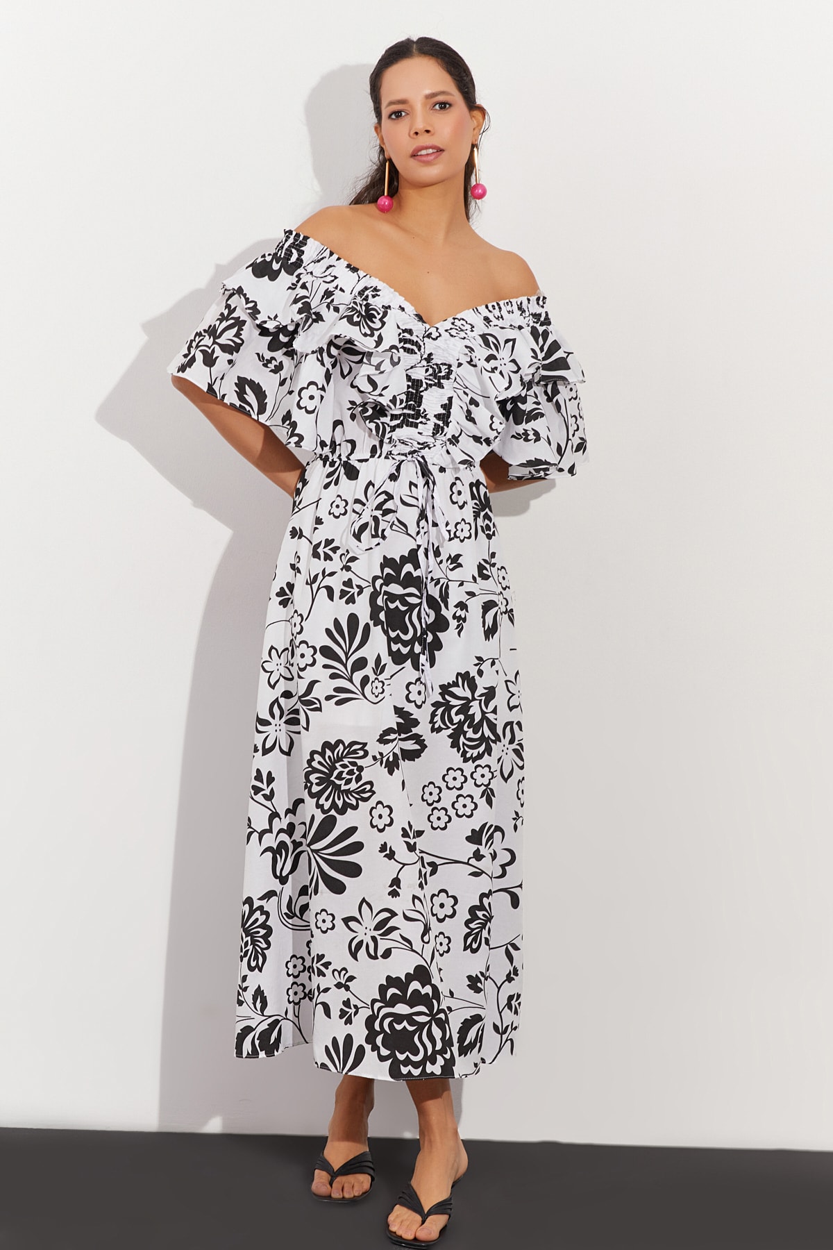 Cool & Sexy Women's White-Black Ruffled Front Back V Patterned Midi Dress
