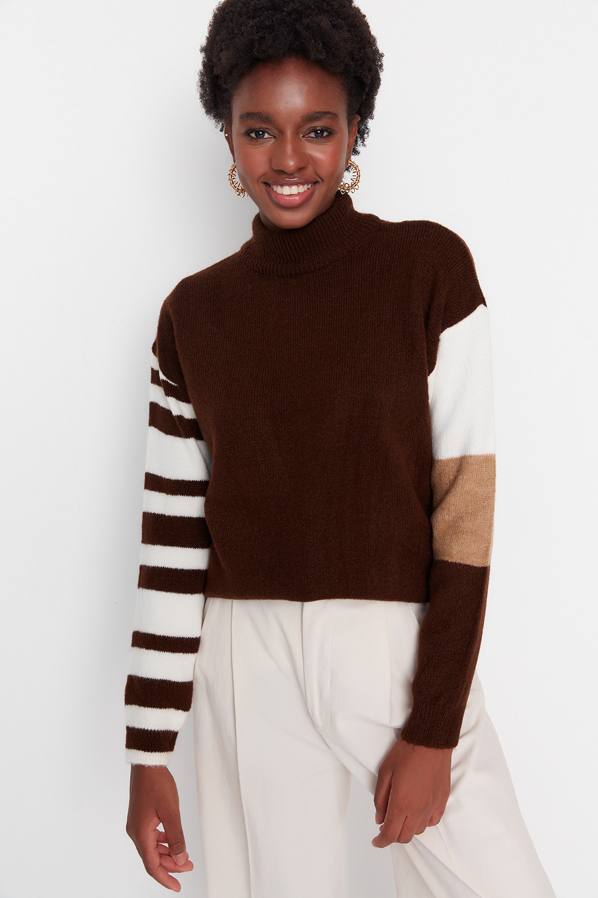 Trendyol Sweater - Brown - Regular fit