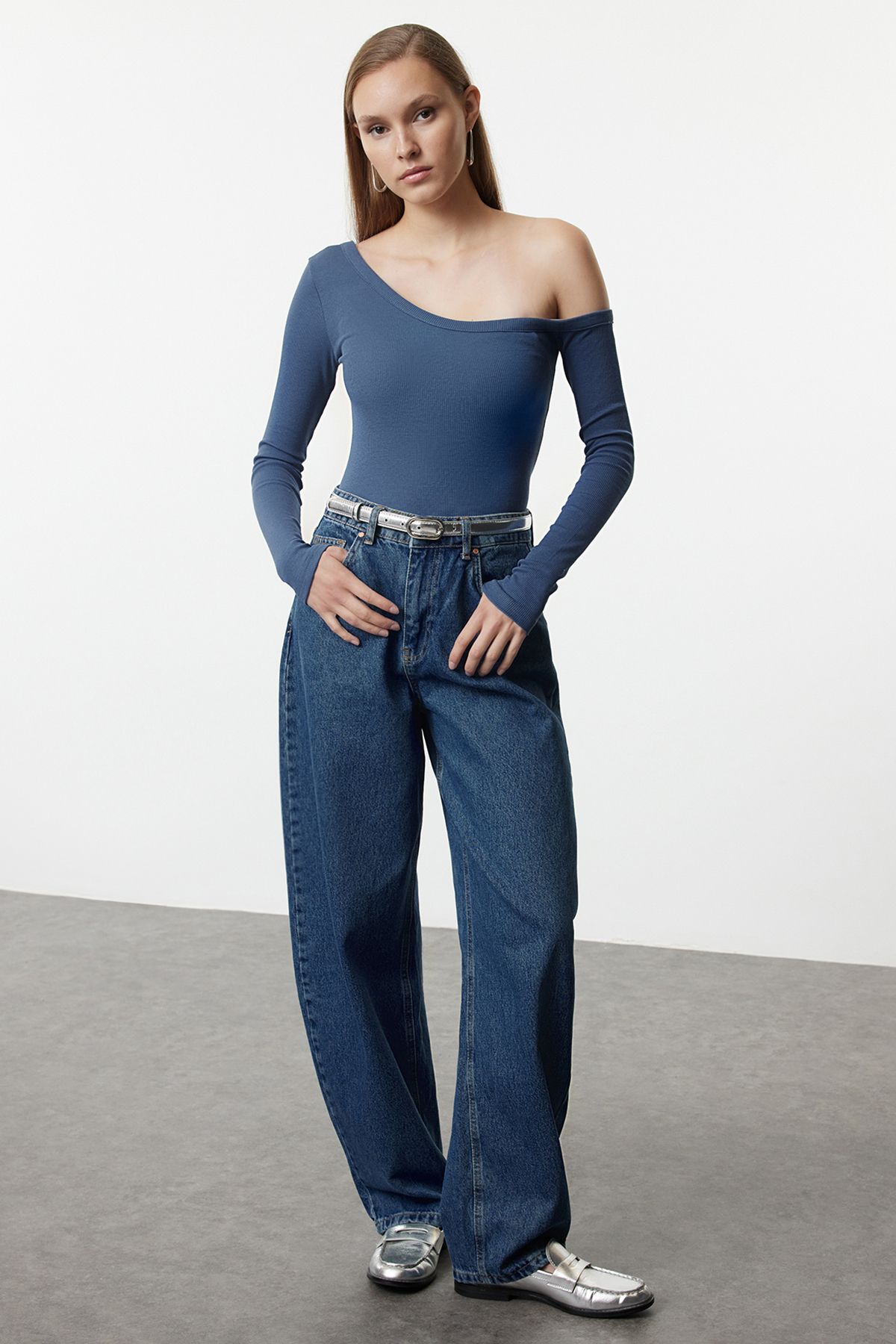 Trendyol Indigo Fitted Off Shoulder Corded Cotton Stretch Knitted Blouse