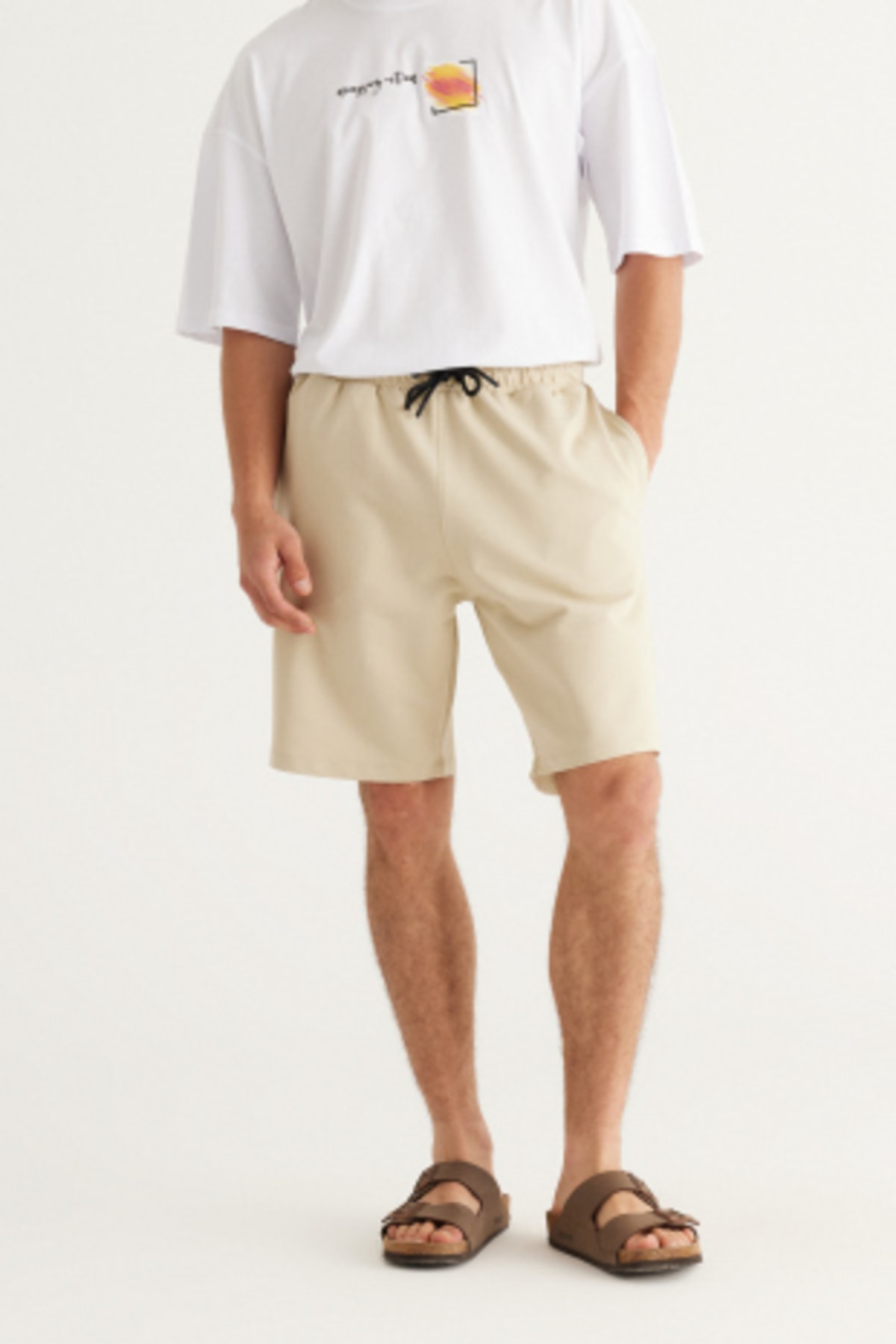 Levně AC&Co / Altınyıldız Classics Men's Beige Standard Fit Normal Cut Cotton Flexible Knitted Shorts,