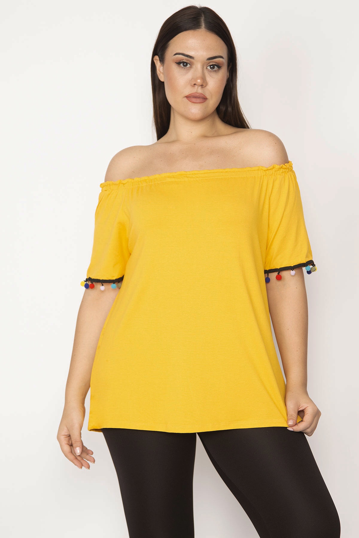 Levně Şans Women's Plus Size Mustard Collar Blouse with Elasticated Sleeves with Pompom Detail