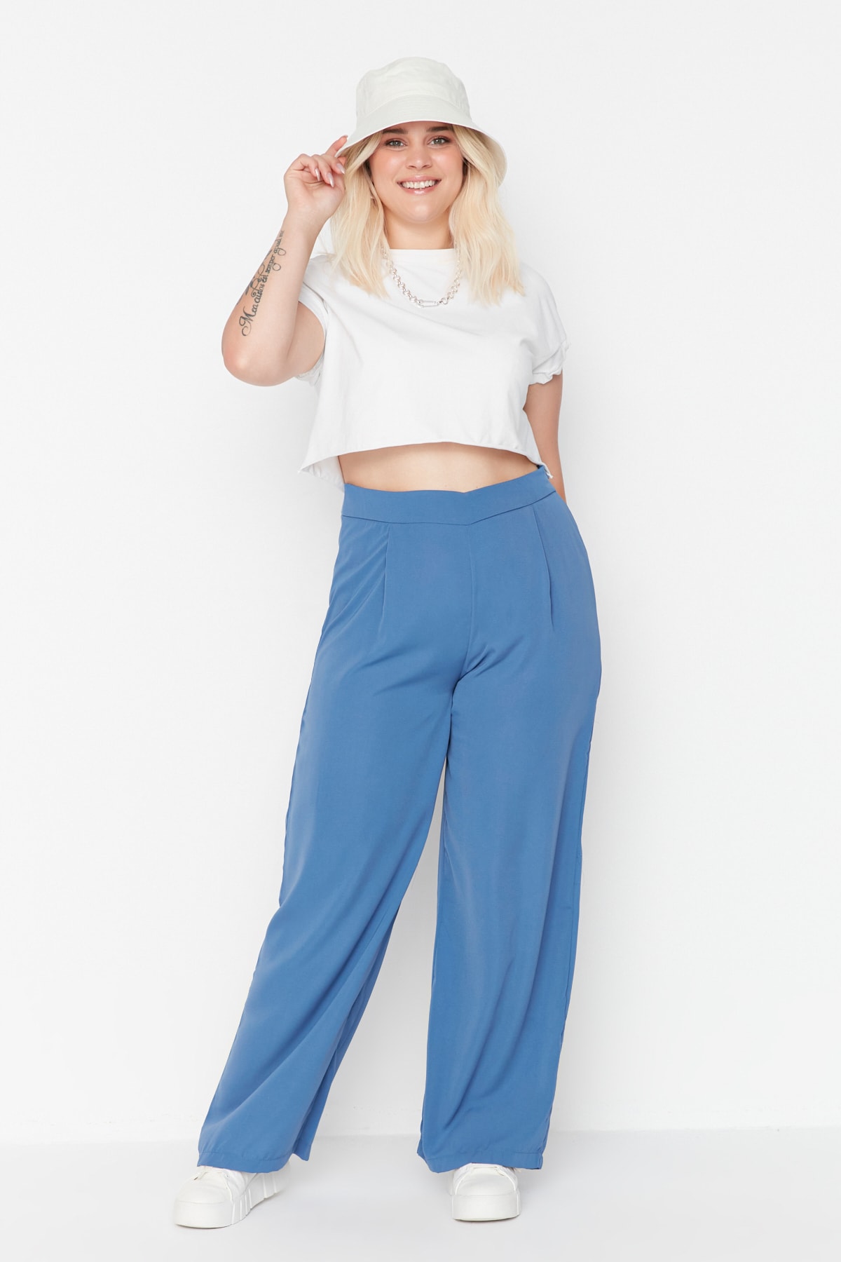 Trendyol Curve Blue Wide Leg Woven Trousers