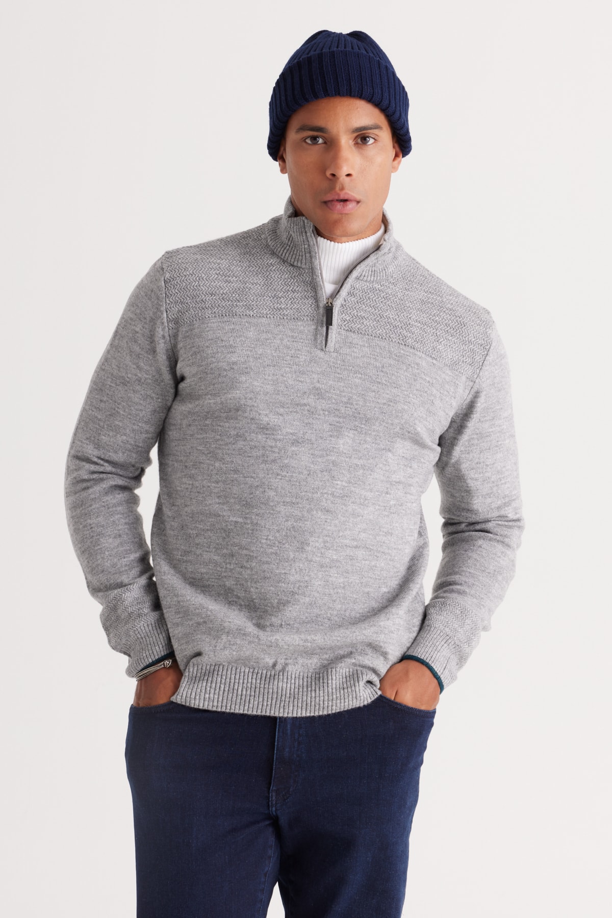 Levně ALTINYILDIZ CLASSICS Men's Gray Melange Standard Fit Normal Cut High Bato Neck Raised Soft Textured Knitwear Sweater