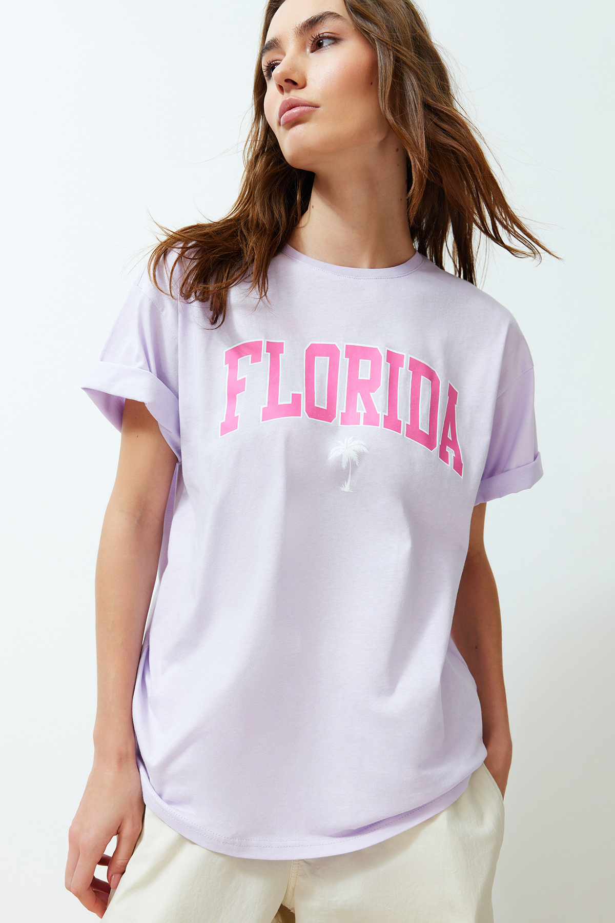 Levně Trendyol Lilac Oversize Printed Crew Neck Short Sleeve Knitted T-Shirt