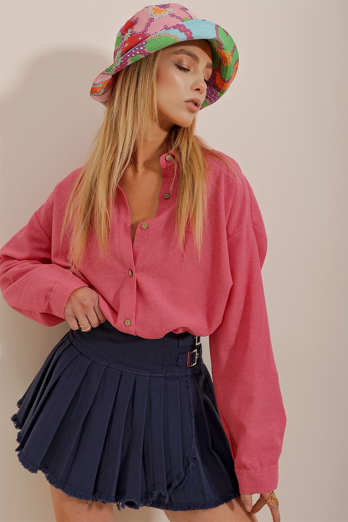 Levně Trend Alaçatı Stili Women's Fuchsia Oversize Linen Shirt
