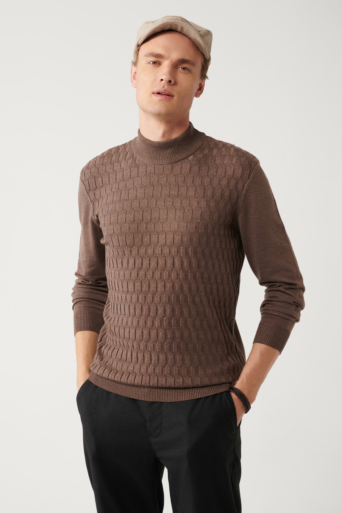Avva Men's Light Brown Knitwear Sweater Half Turtleneck Front Textured Cotton Regular Fit