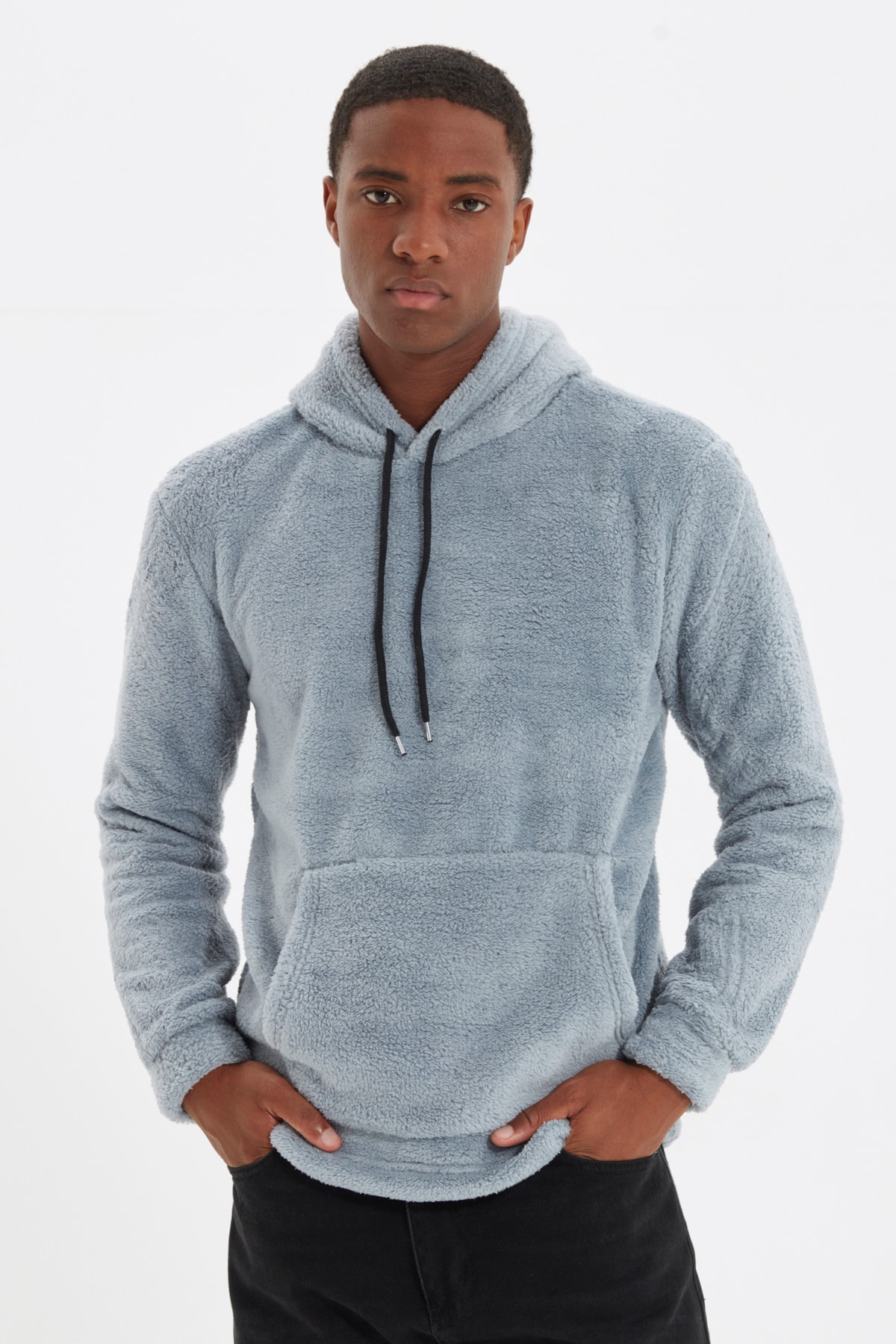 Trendyol Men's Gray Regular/Real Fit Kangaroo Pocket Long Sleeve Warm Plush Sweatshirt