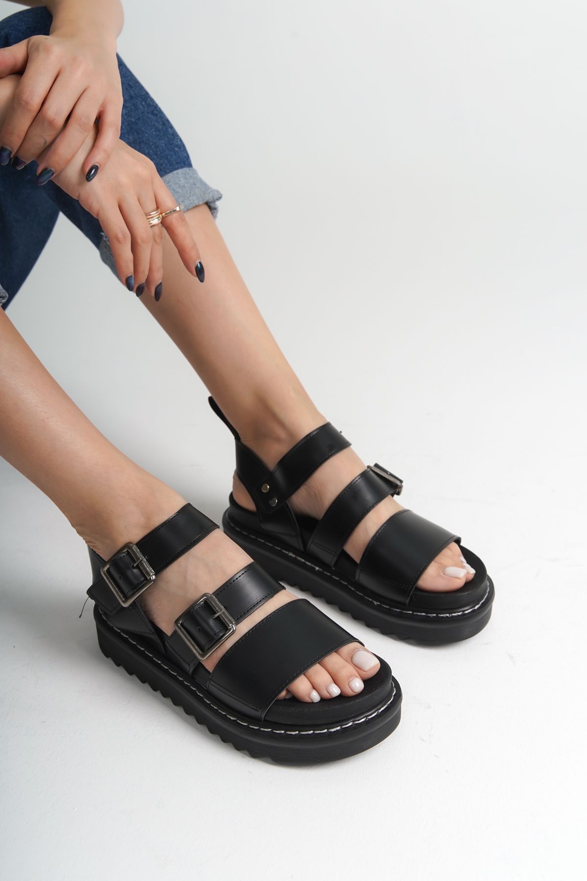 Capone Outfitters Women Sandals