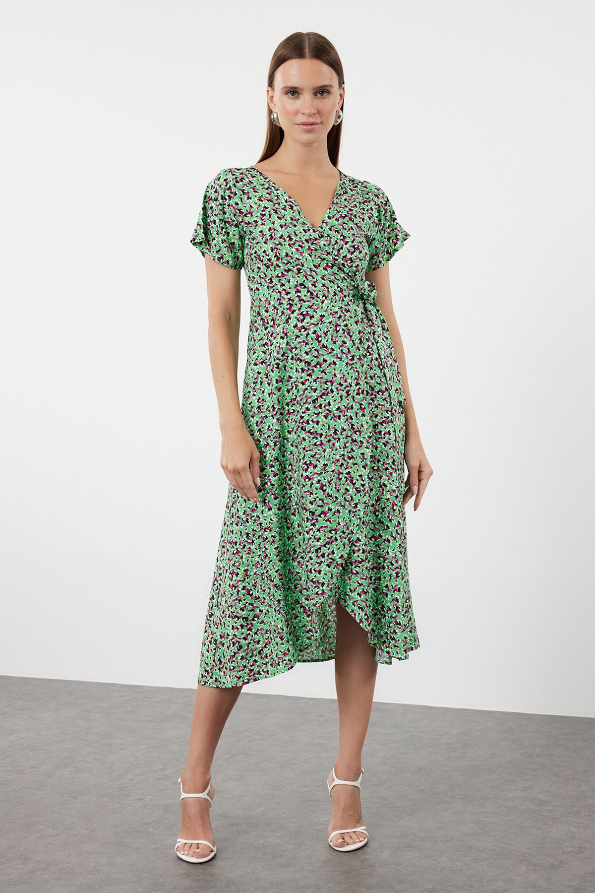 Trendyol Green Floral Double Breasted Neck Midi Viscose Woven Dress