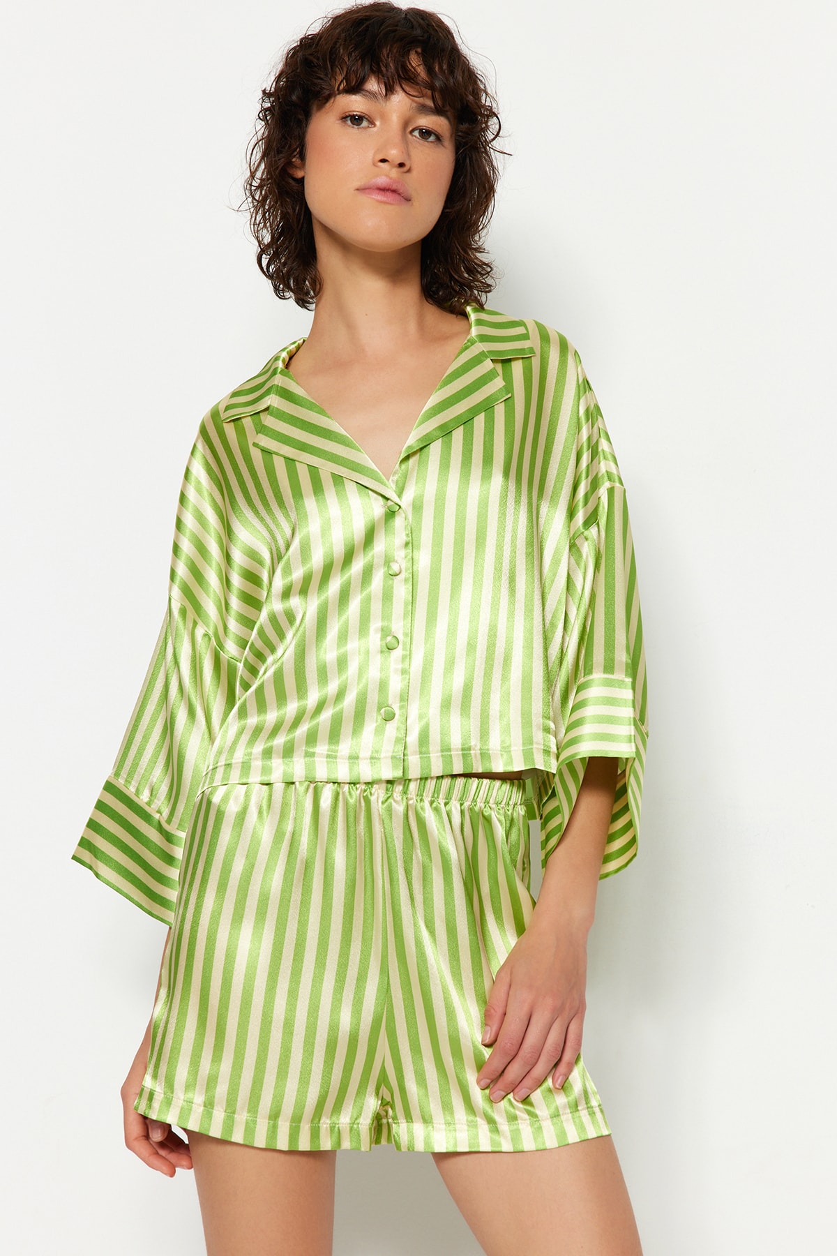 Levně Trendyol Multi Color-Green Striped Satin Shirt-Shorts Woven Pajamas Set