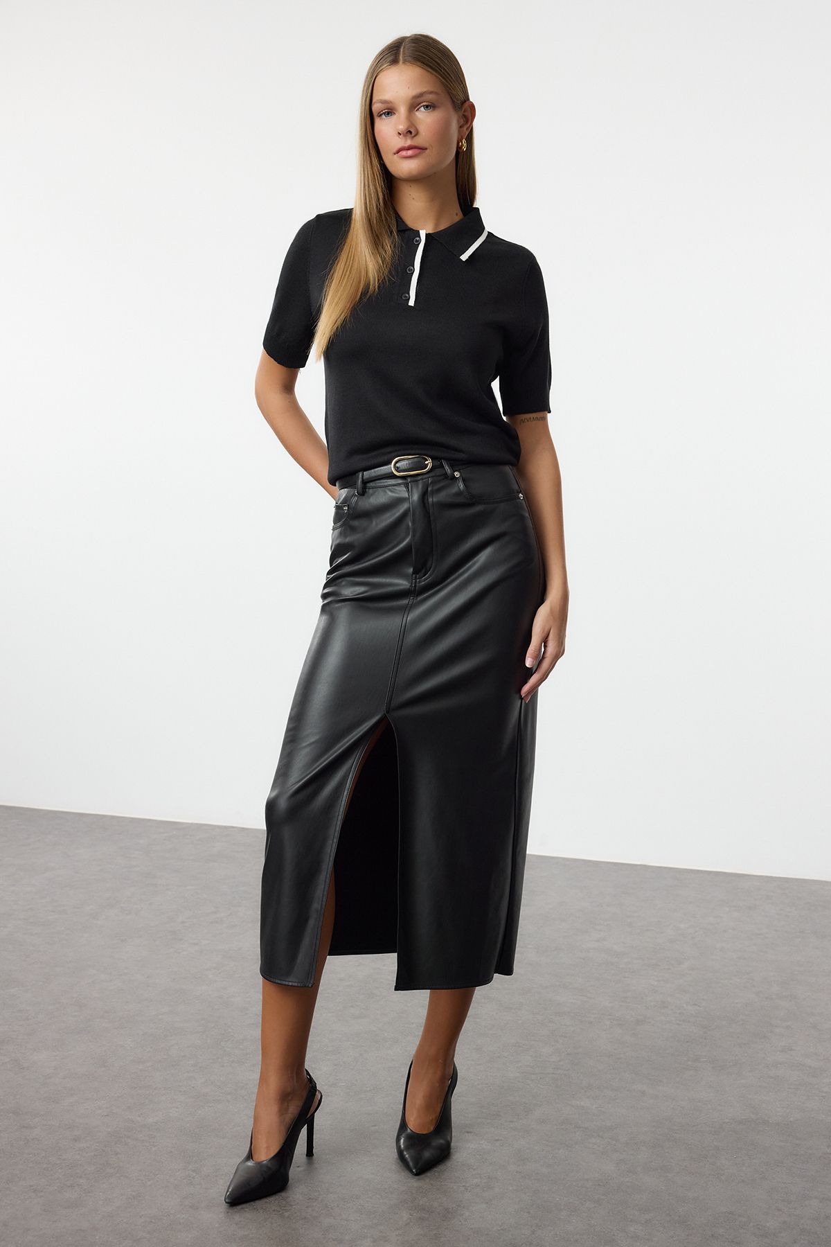 Trendyol Black Premium Yarn/Special Yarn Color Block Knit Blouse