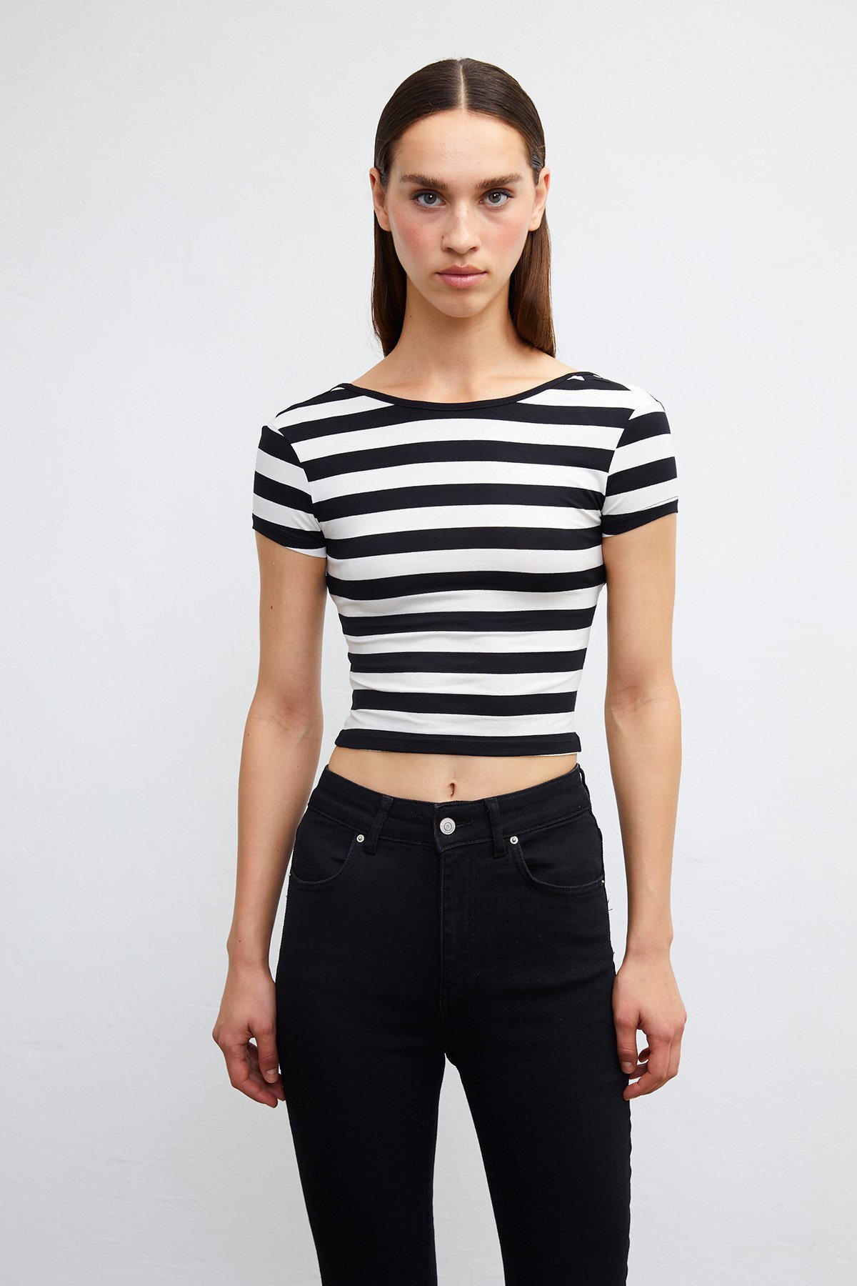 Levně VATKALI Backless striped blouse