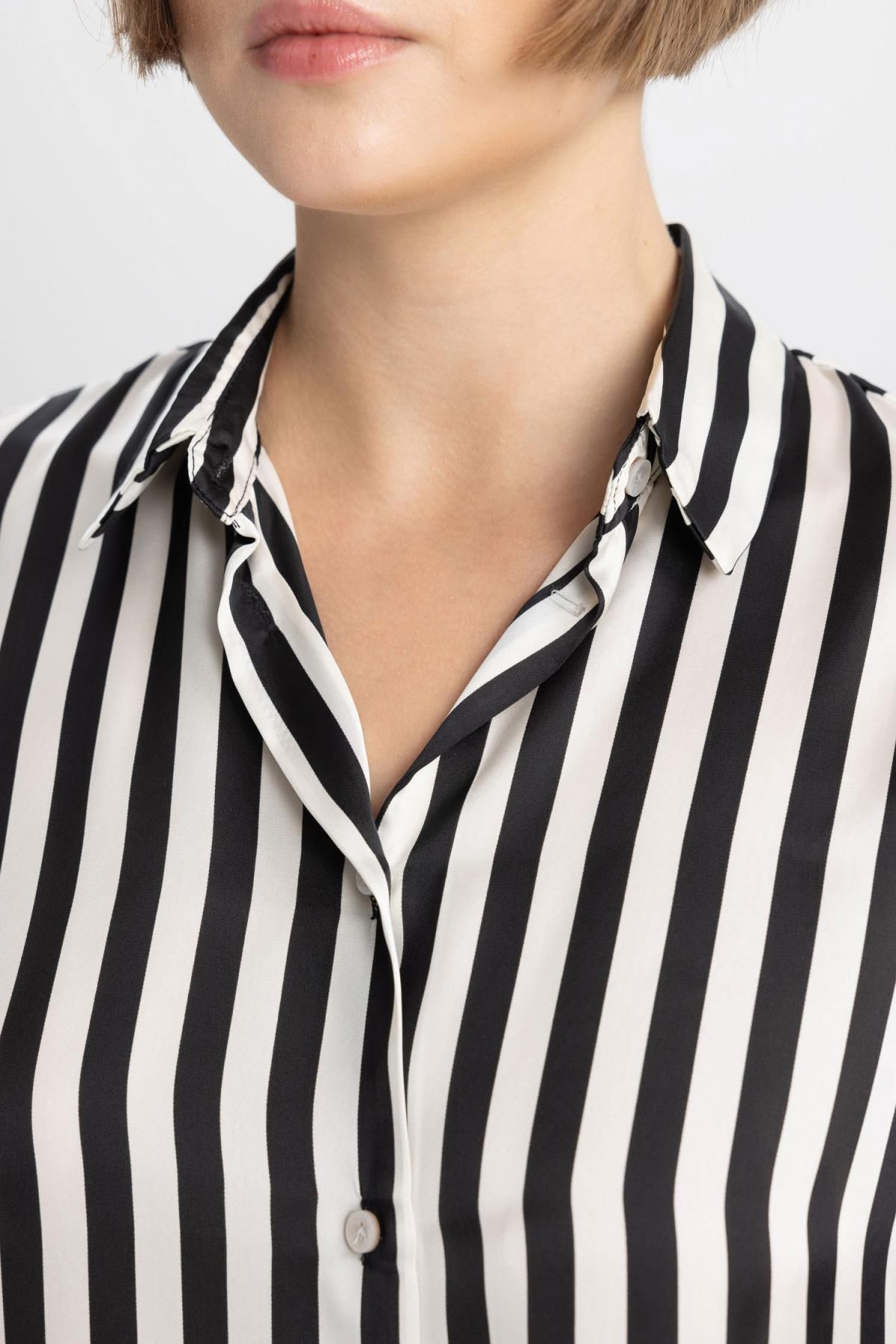 DEFACTO Oversize Wide Fit Satin Striped Long Sleeve Shirt