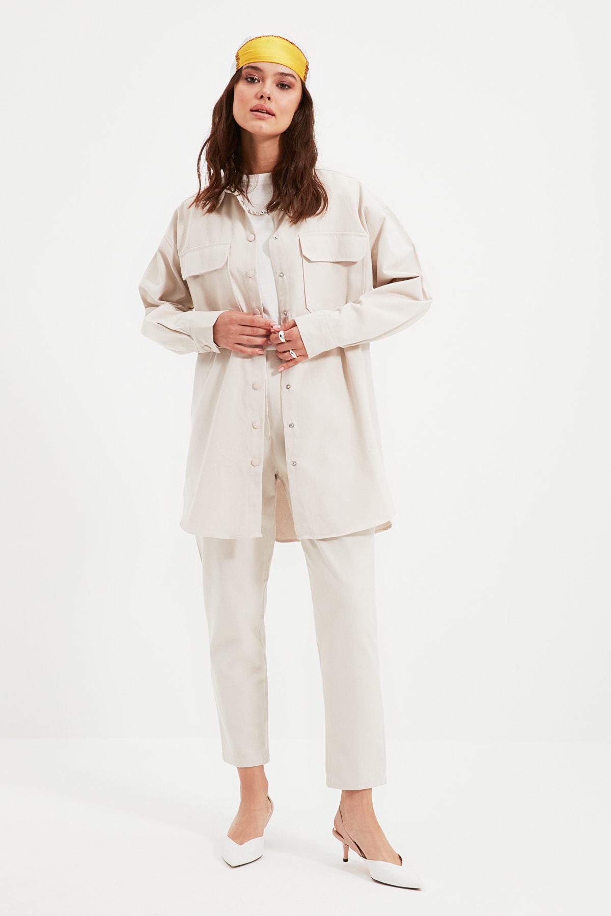 Levně Trendyol Cream Pocket Detailed Snap Closure Shirt-Pants Woven Suit
