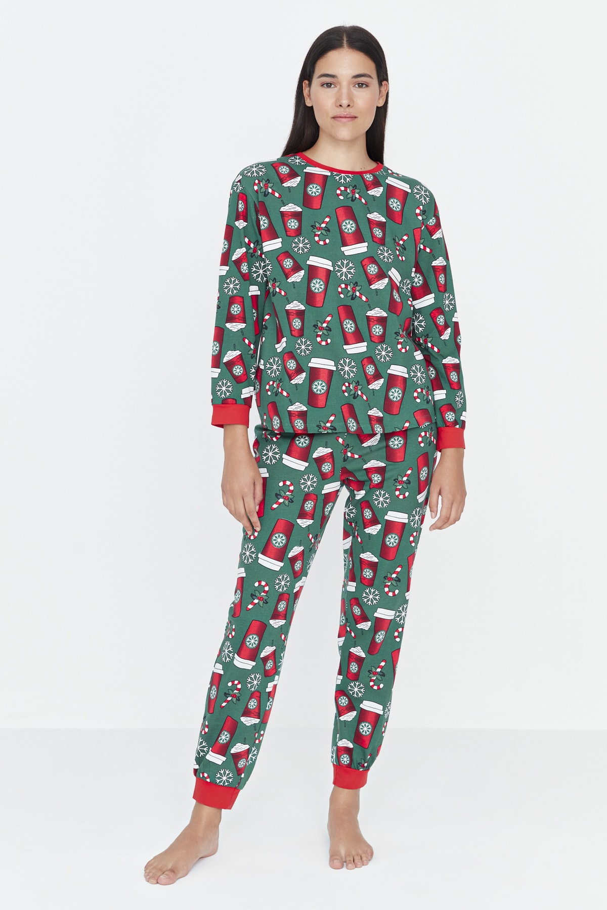 Trendyol Multicolored Christmas Themed Knitted Pajamas Set