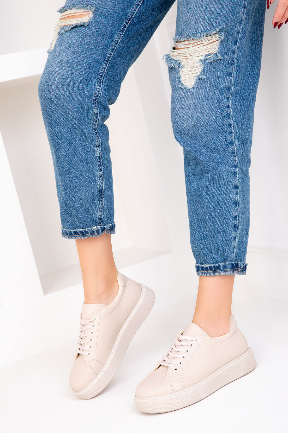 Soho Beige Women's Sneakers 18760