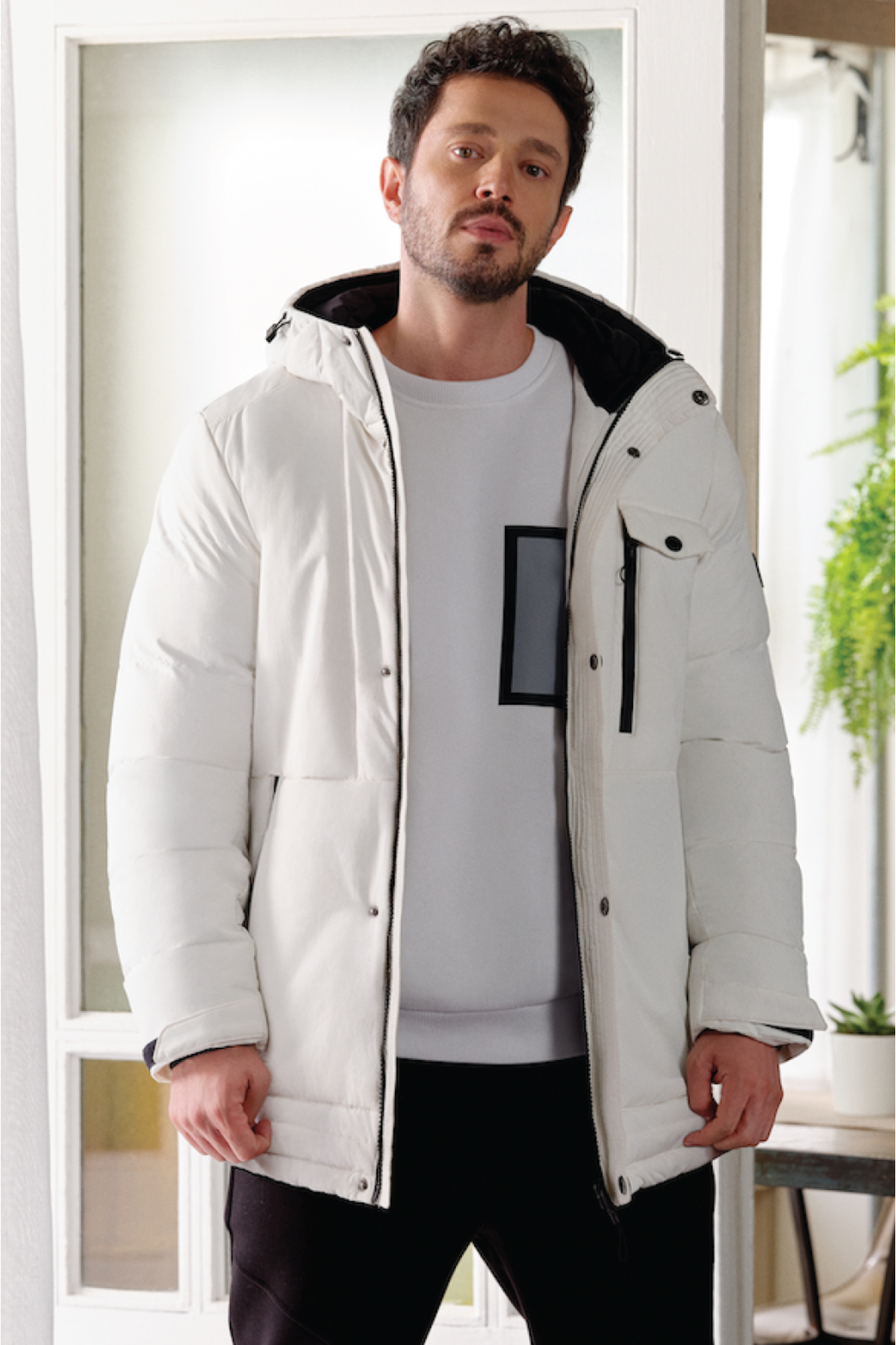 Levně Avva Men's White Water Repellent Windproof With Thermometer Inflatable Comfort Fit Comfortable Cut Coat